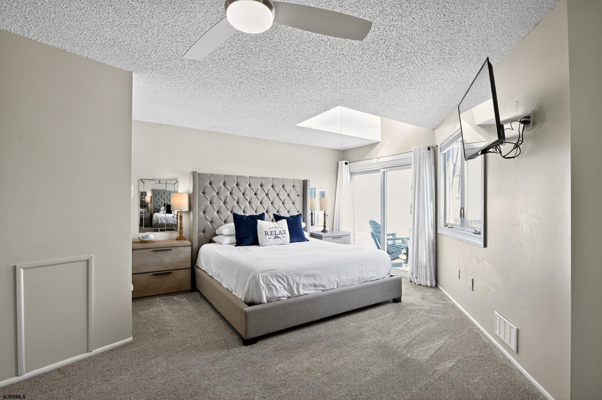 1128 Bay