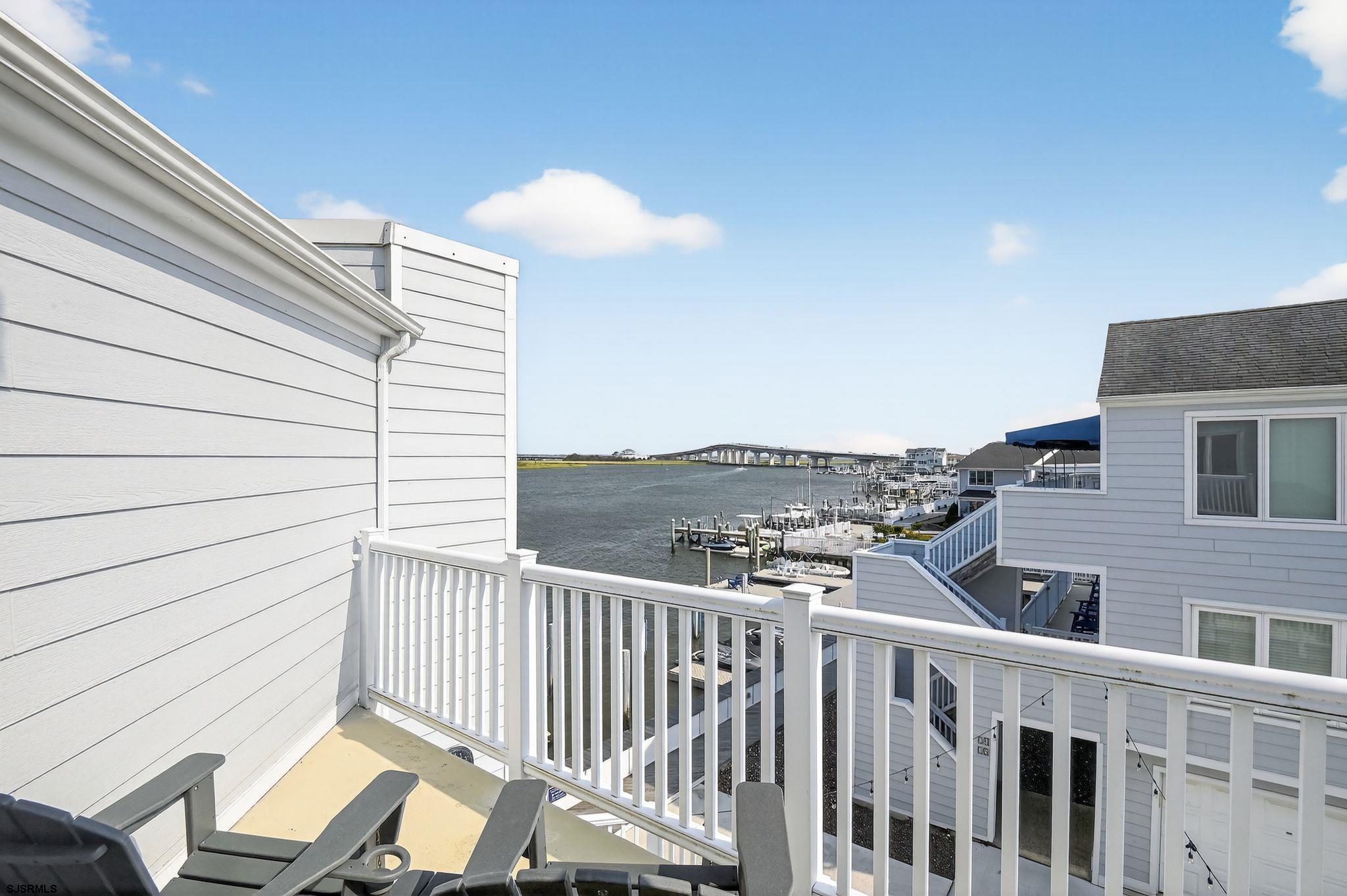 1128 Bay
