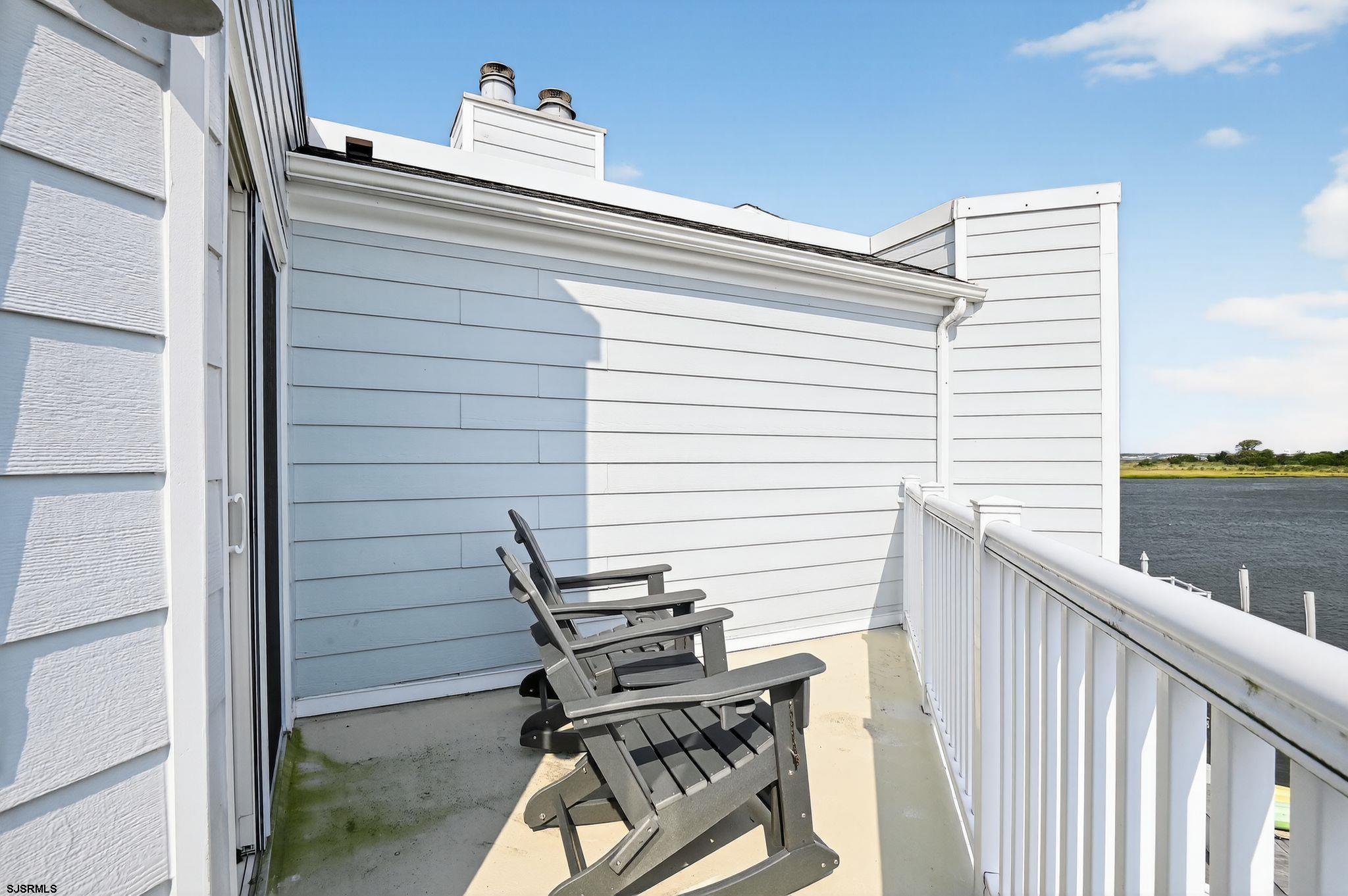 1128 Bay