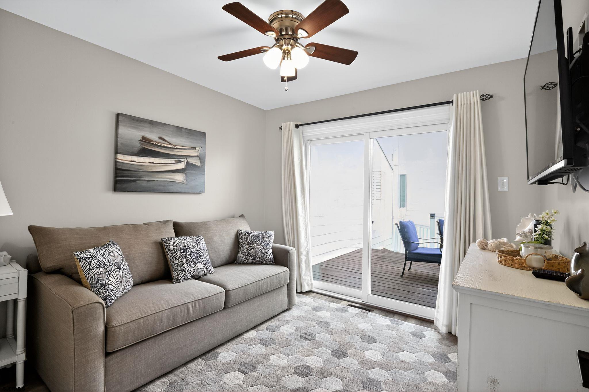 1128 Bay