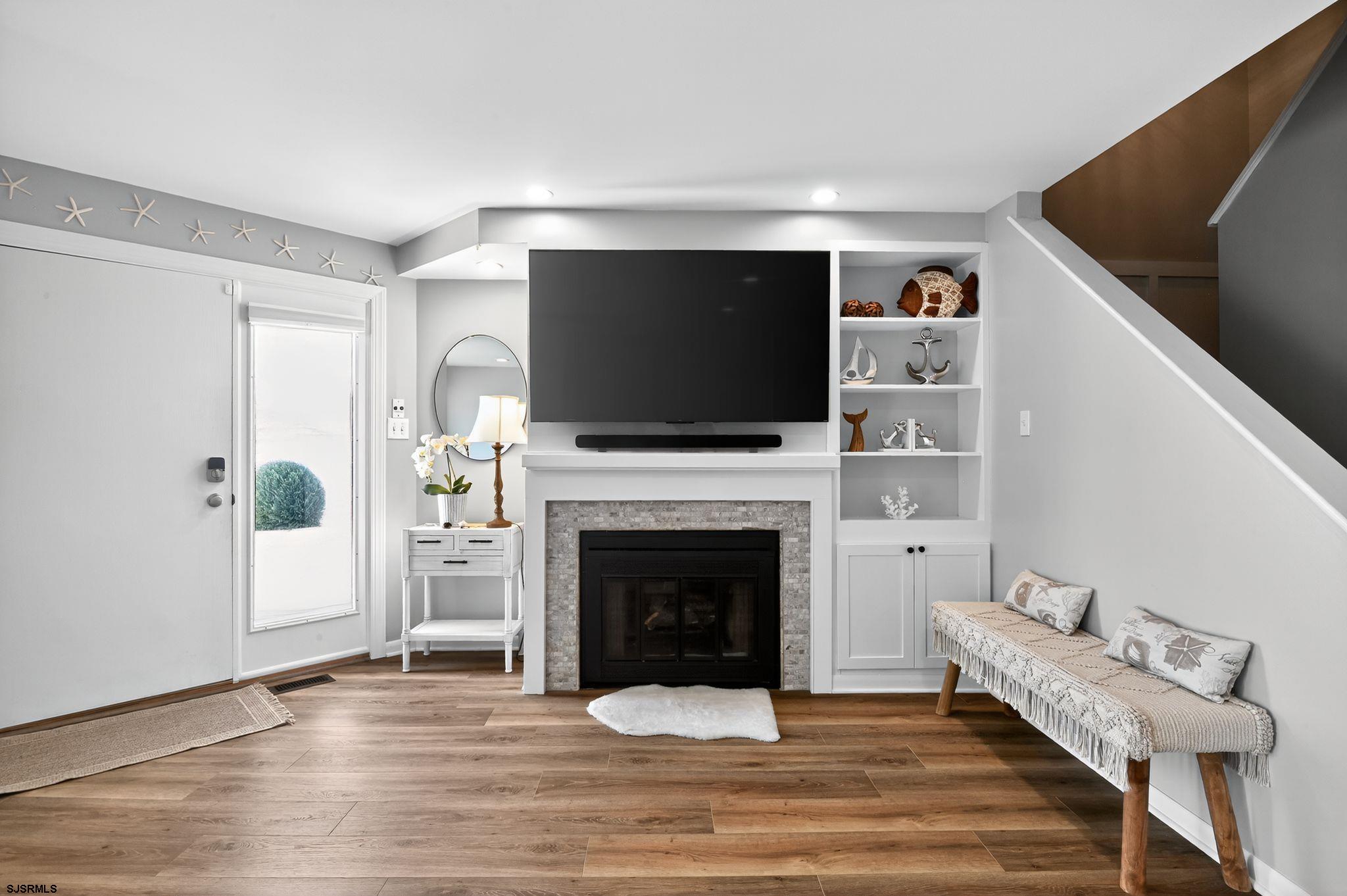 1128 Bay