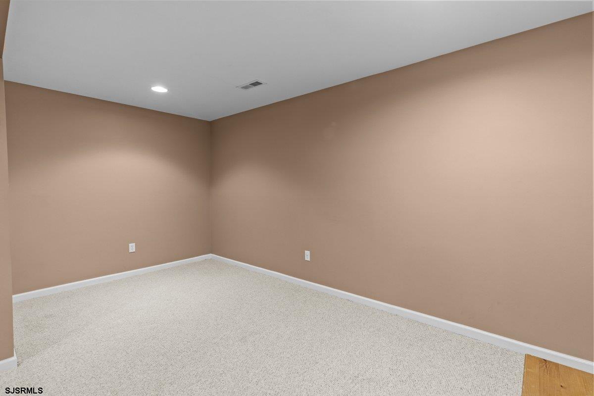 126 Marshall Dr