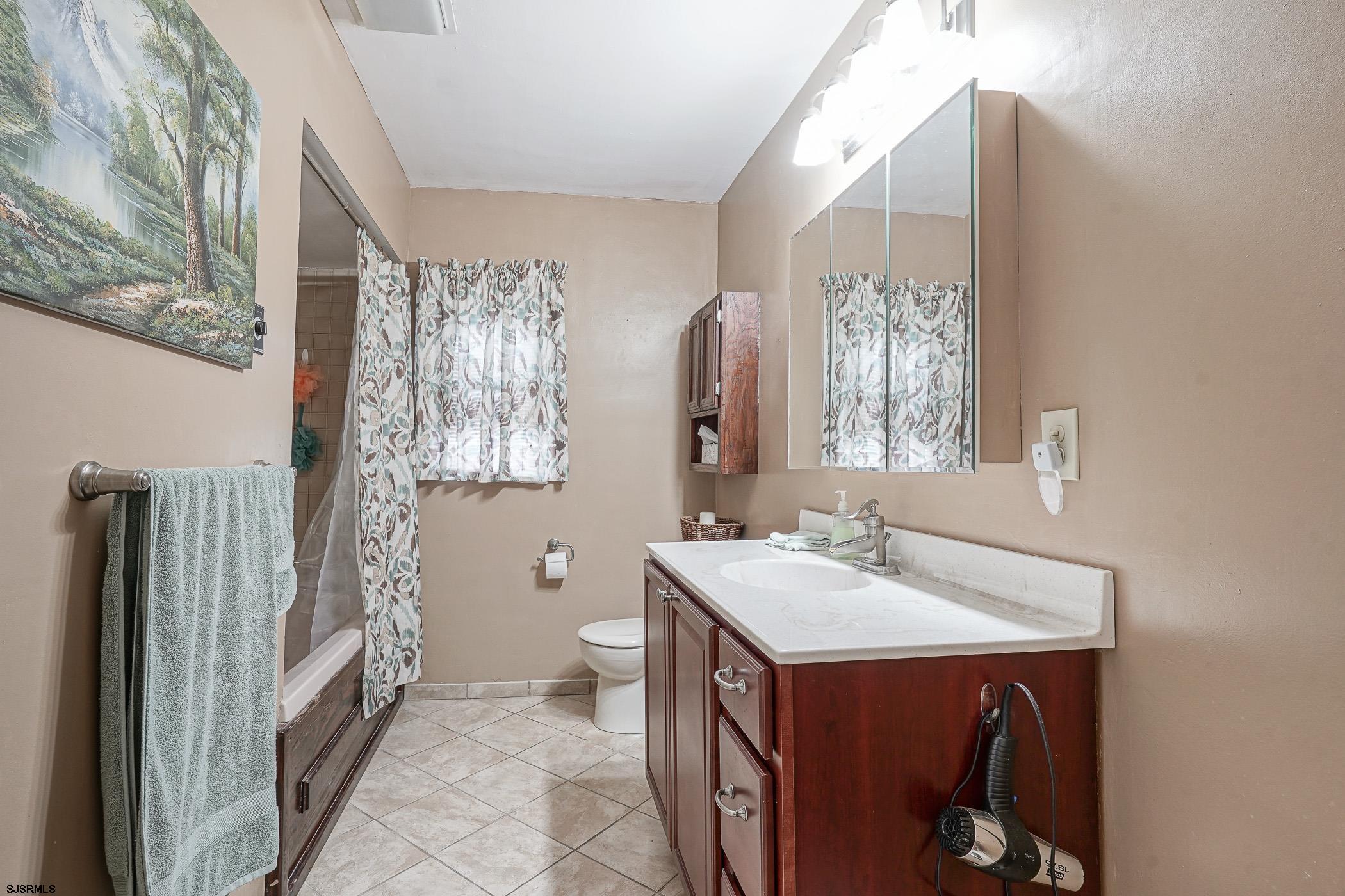 119 W Collings Dr Dr