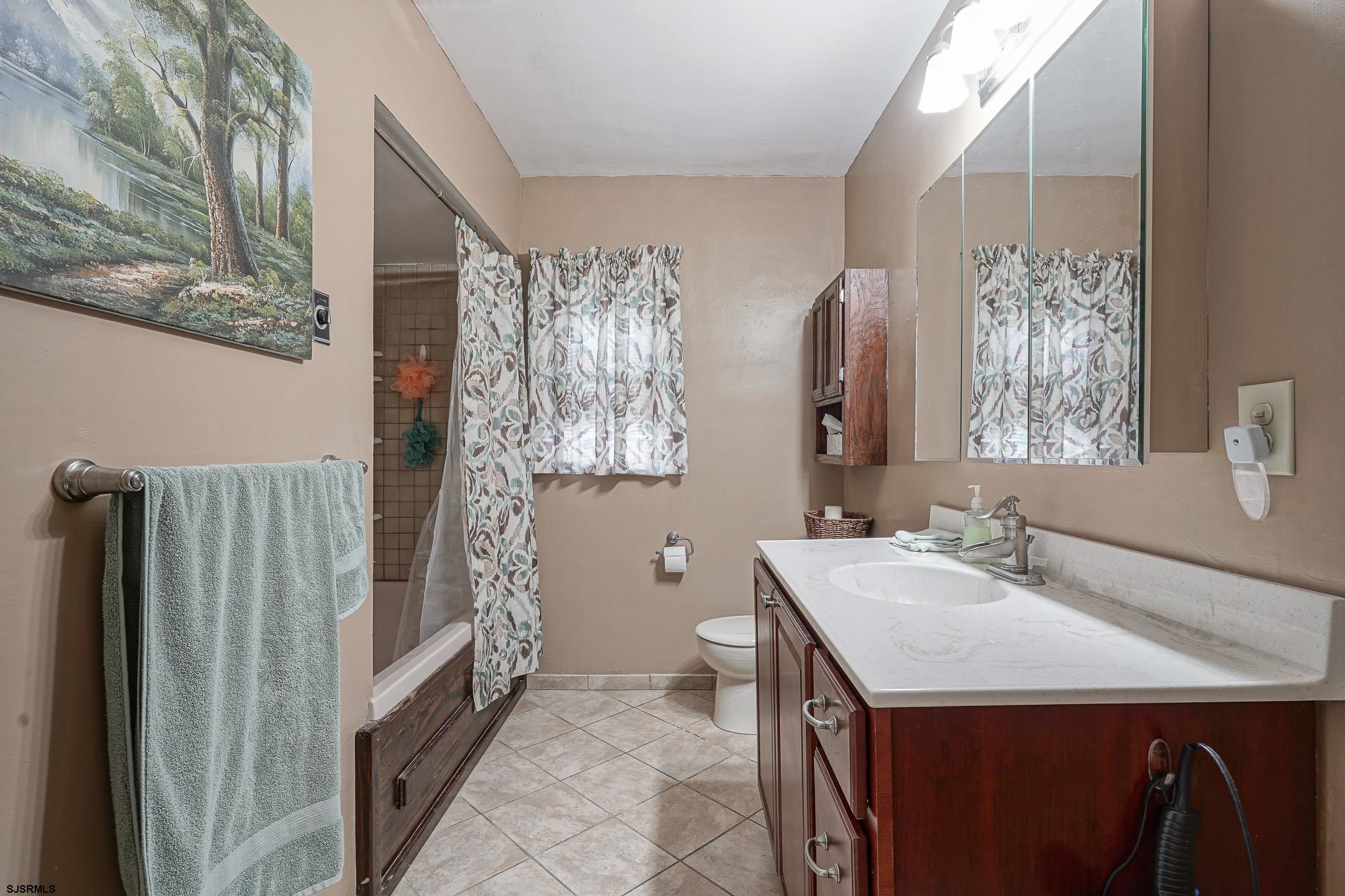 119 W Collings Dr Dr