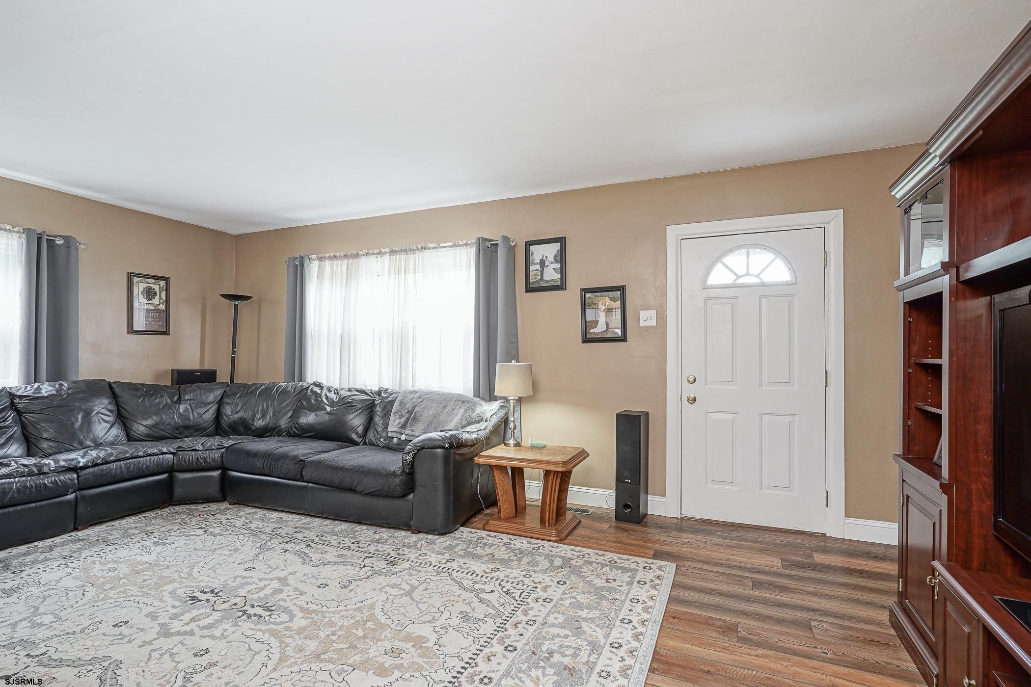 119 W Collings Dr Dr - Picture 4