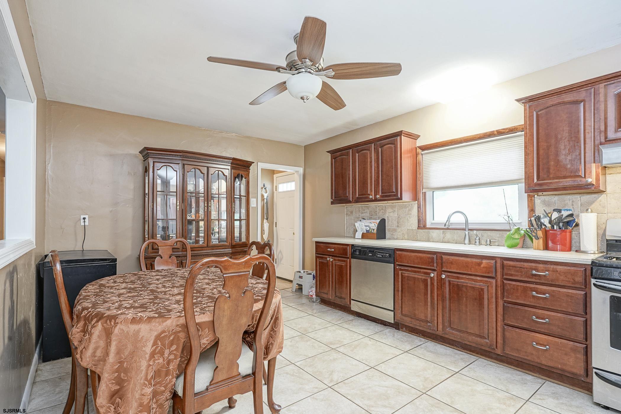 119 W Collings Dr Dr