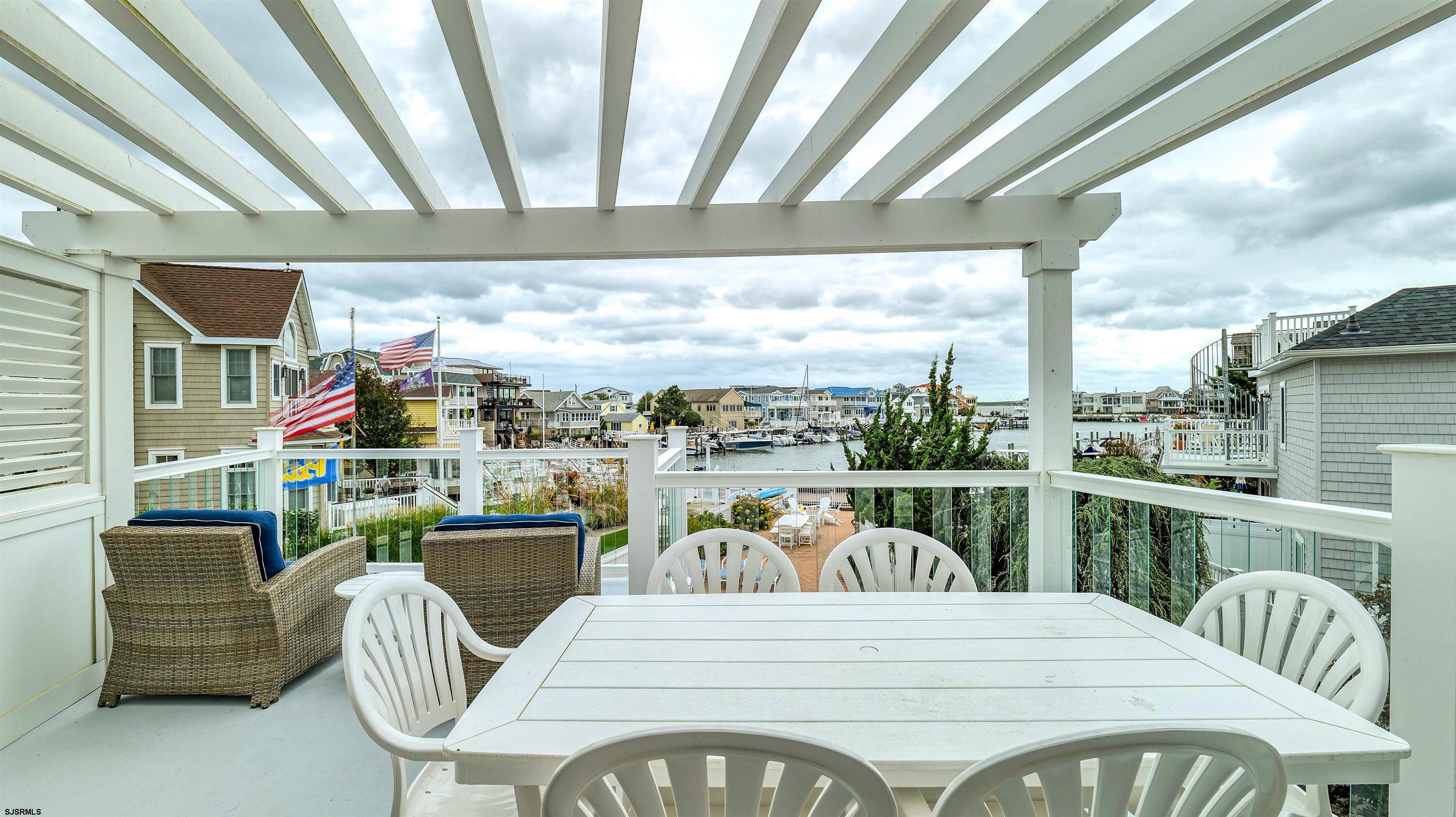 112 W Atlantic Blvd