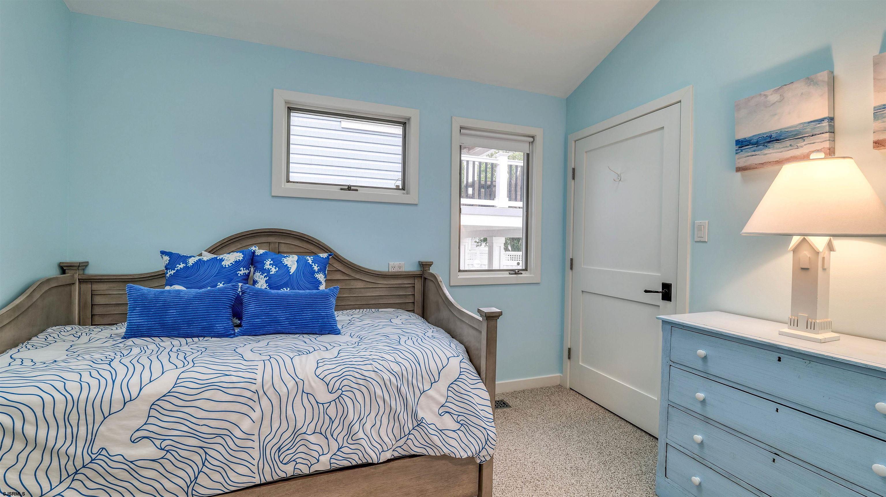 112 W Atlantic Blvd
