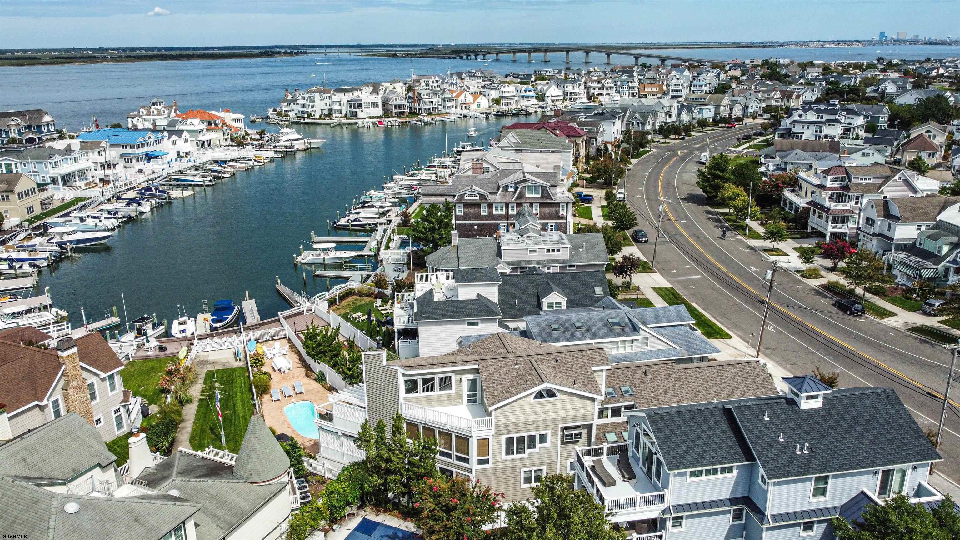 112 W Atlantic Blvd