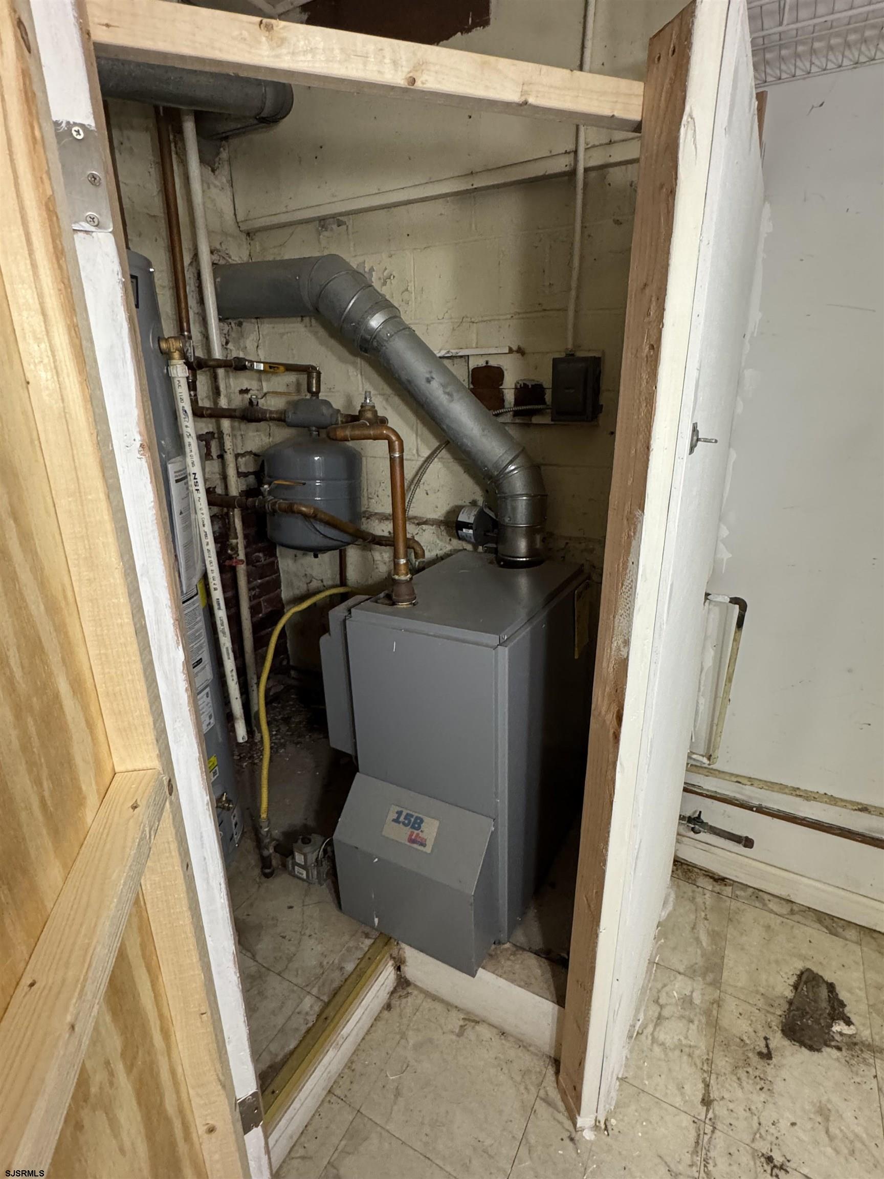 205 N Arizona Avenue