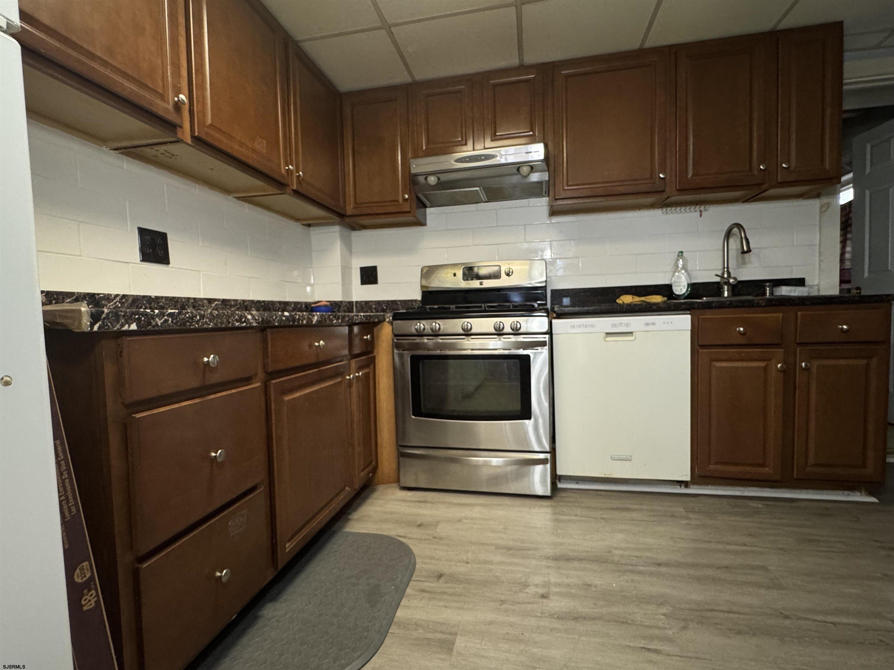 205 N Arizona Avenue - Picture 3