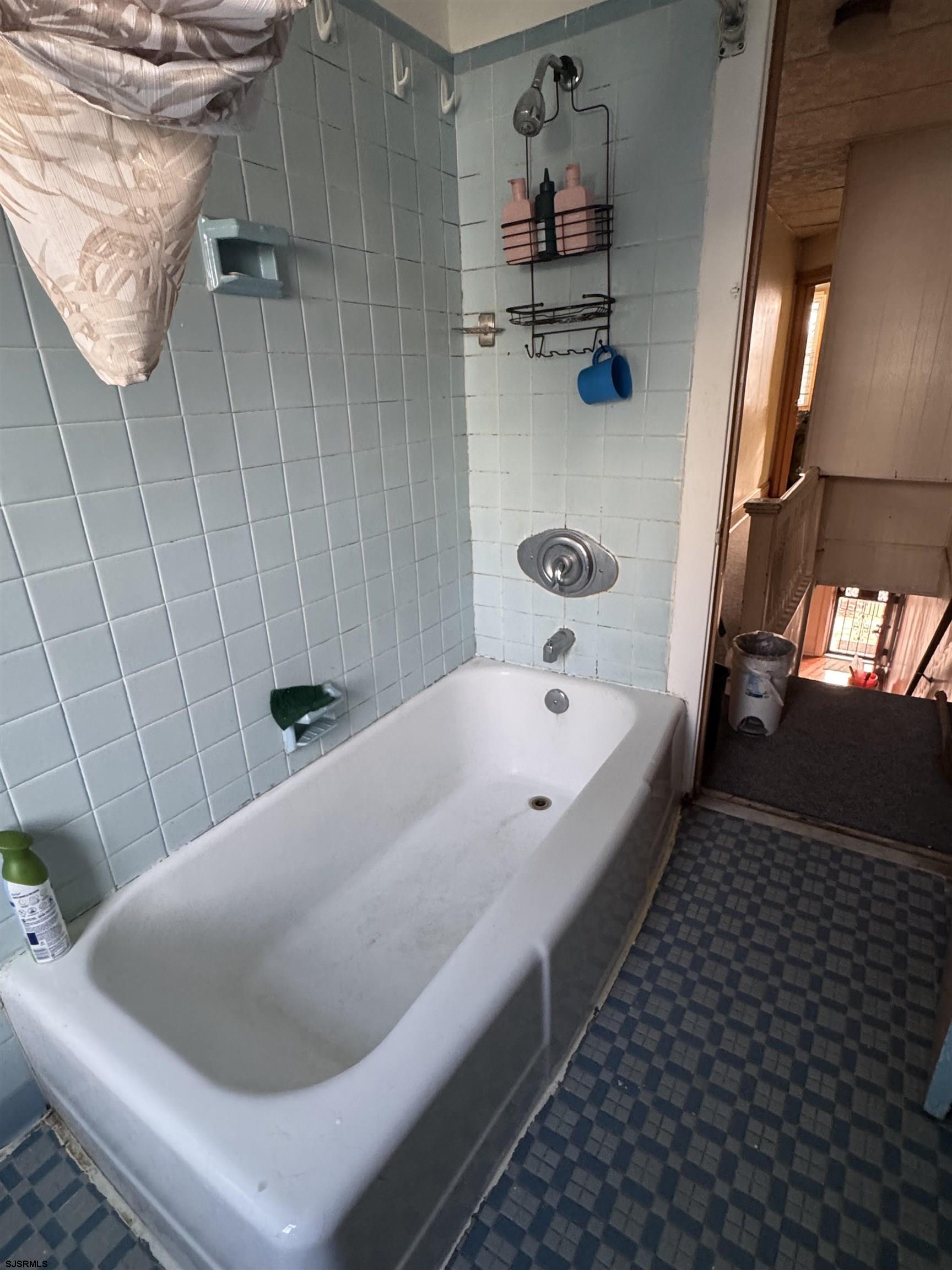 205 N Arizona Avenue