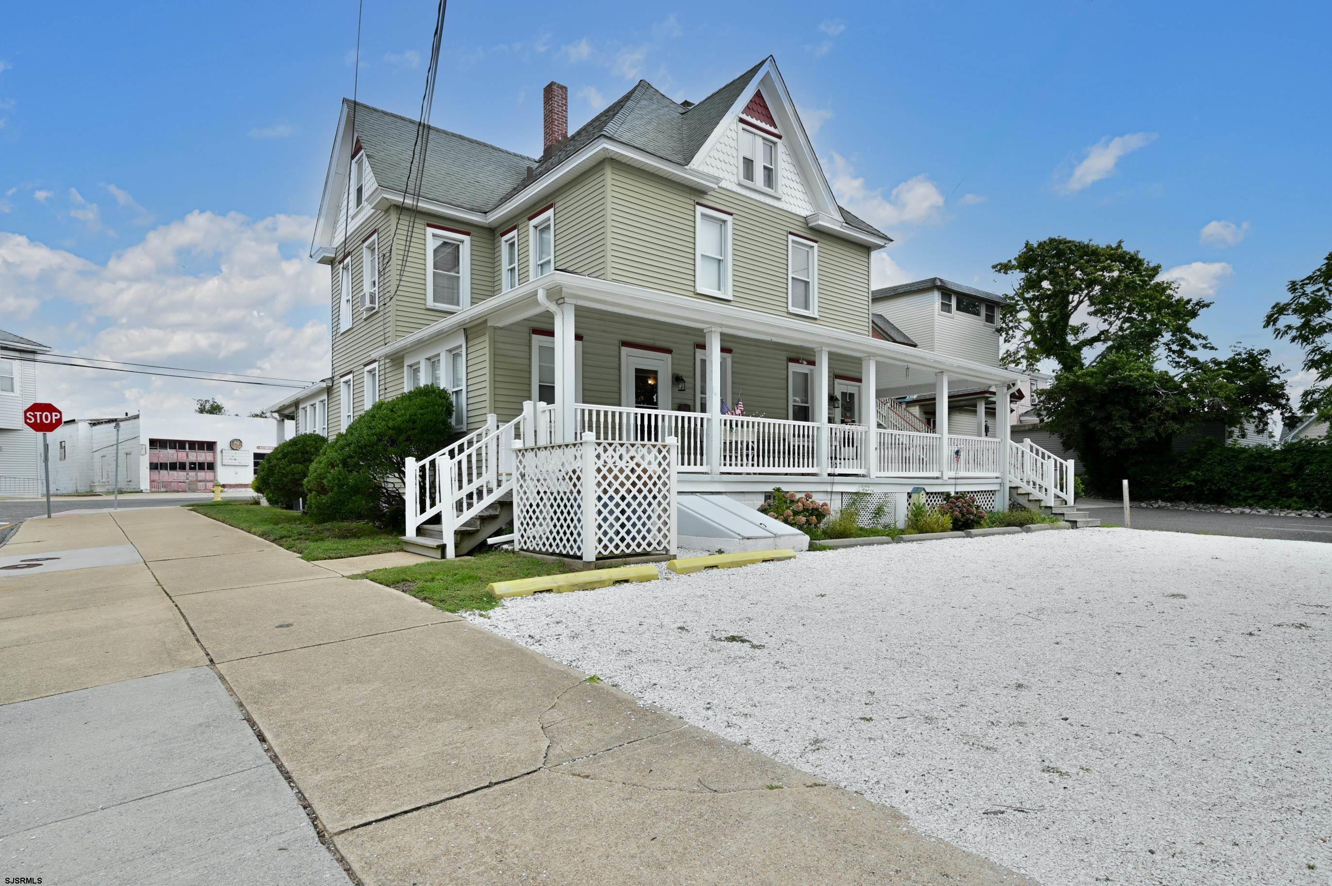 820-822 Shore