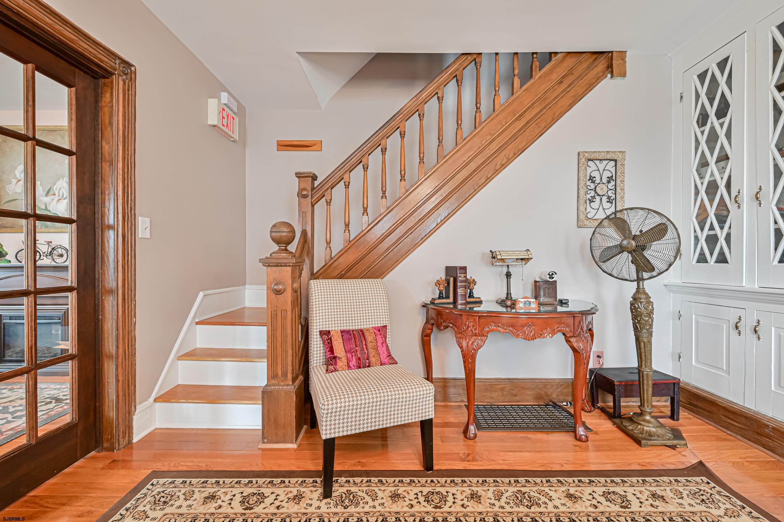 820-822 Shore - Picture 3