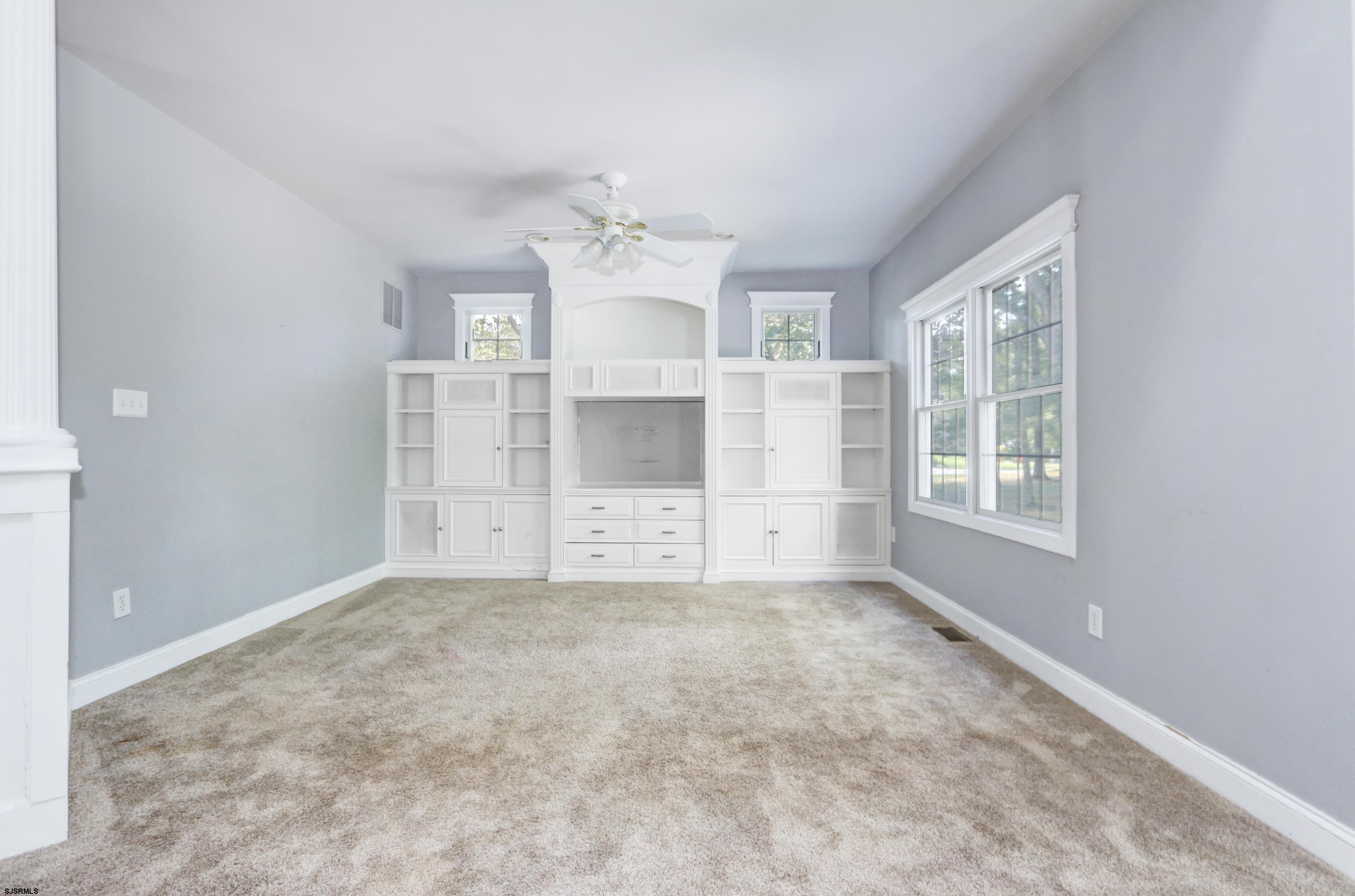113 Lighthouse Ln