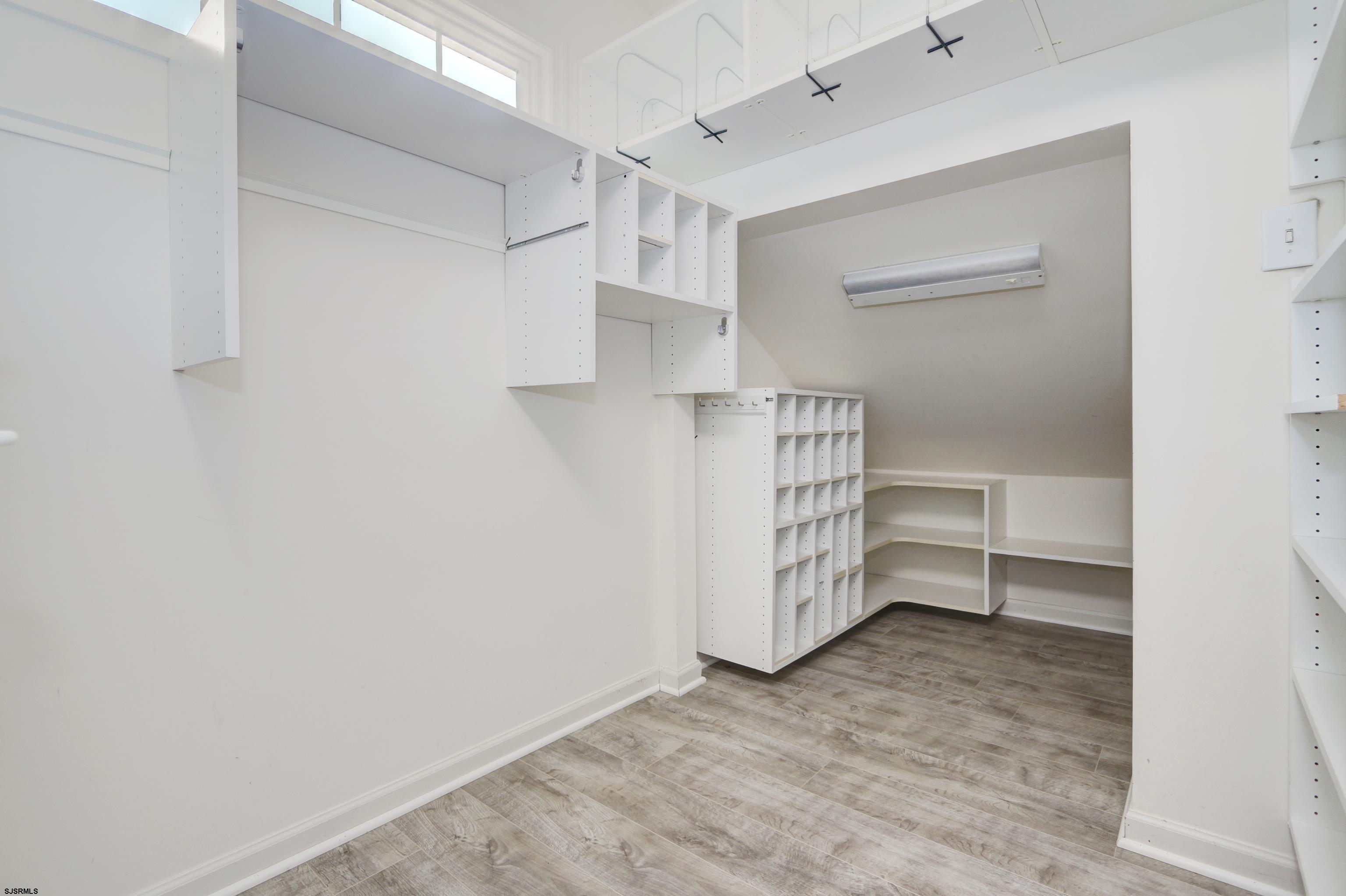 113 Lighthouse Ln