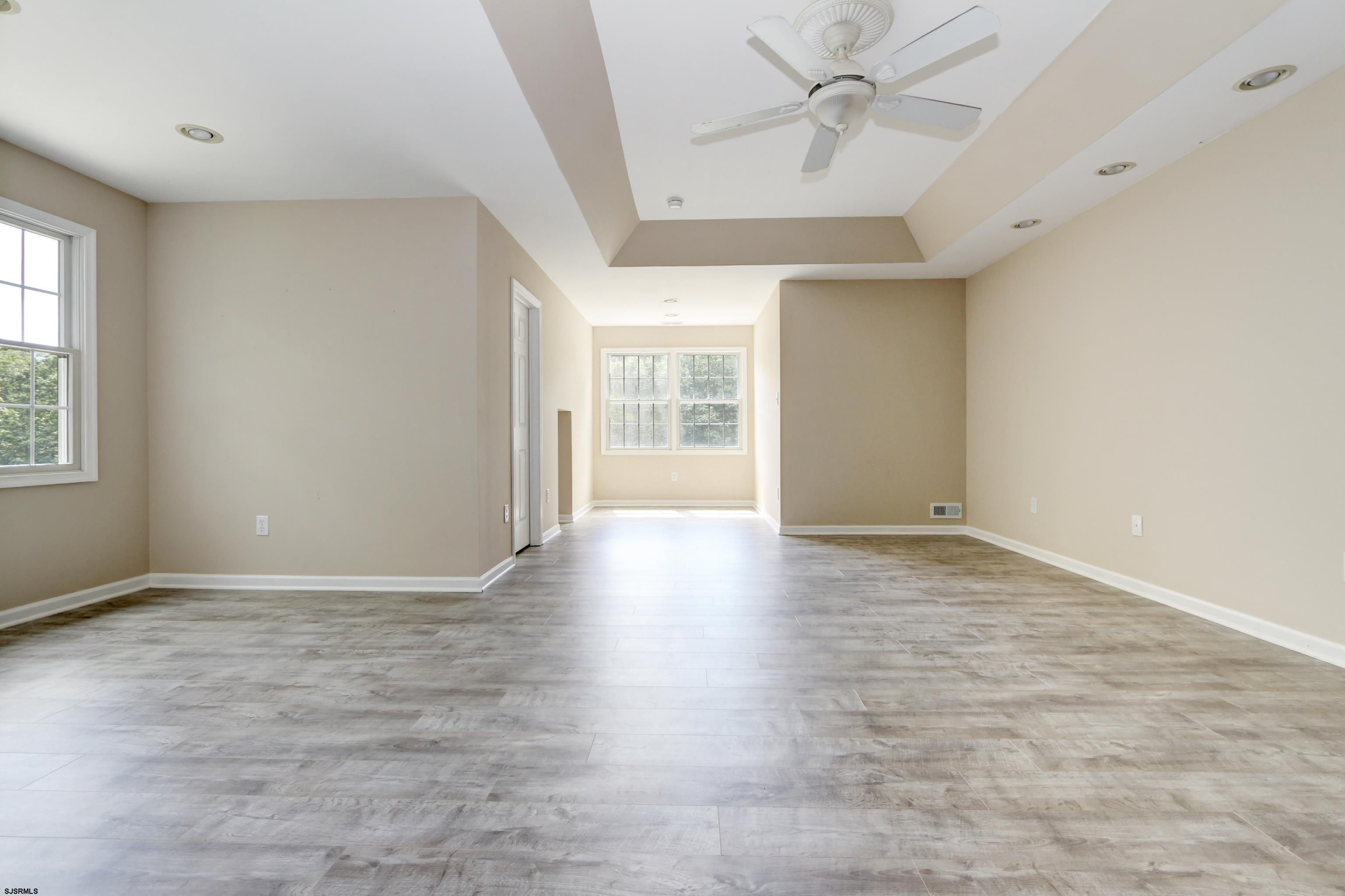 113 Lighthouse Ln