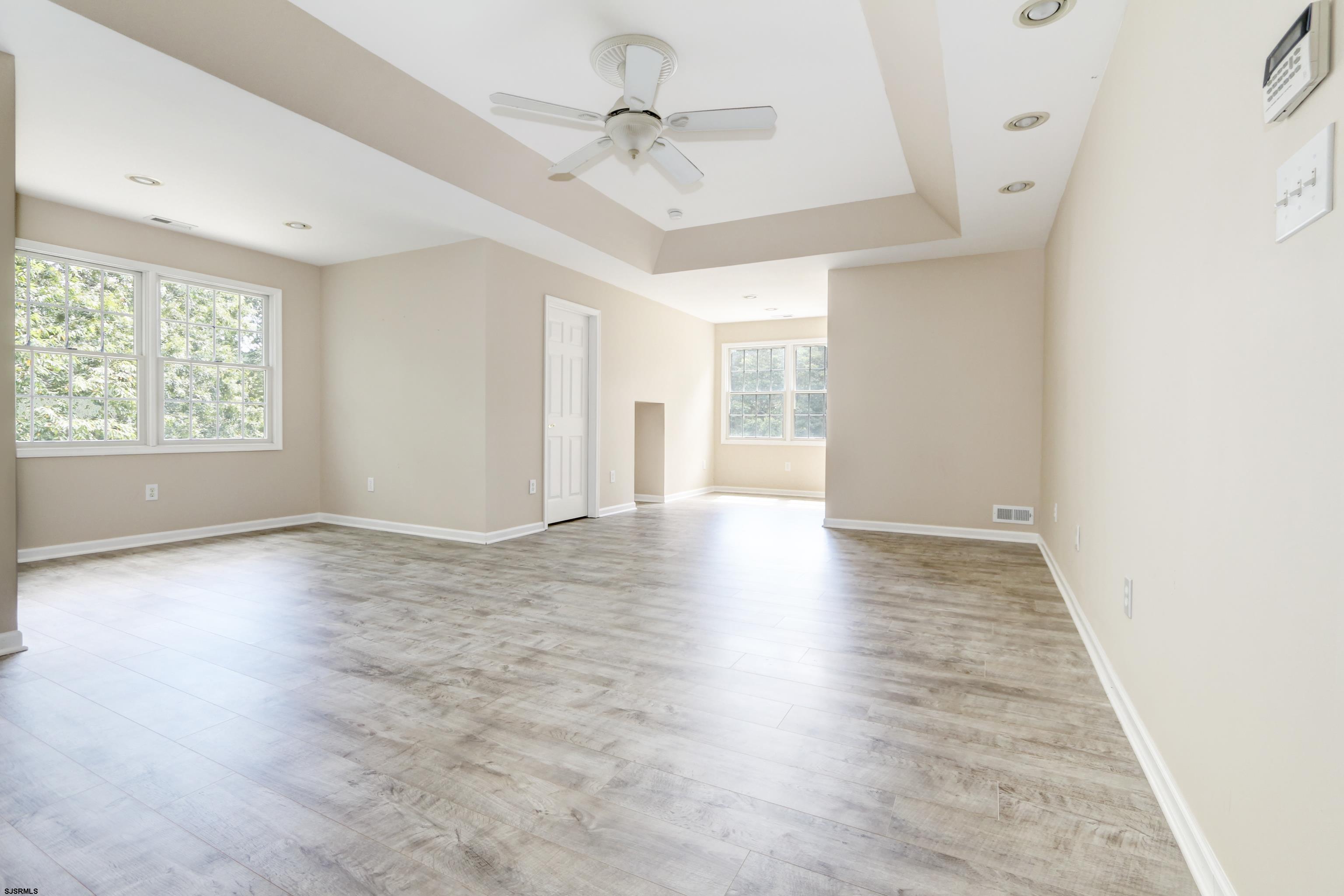 113 Lighthouse Ln