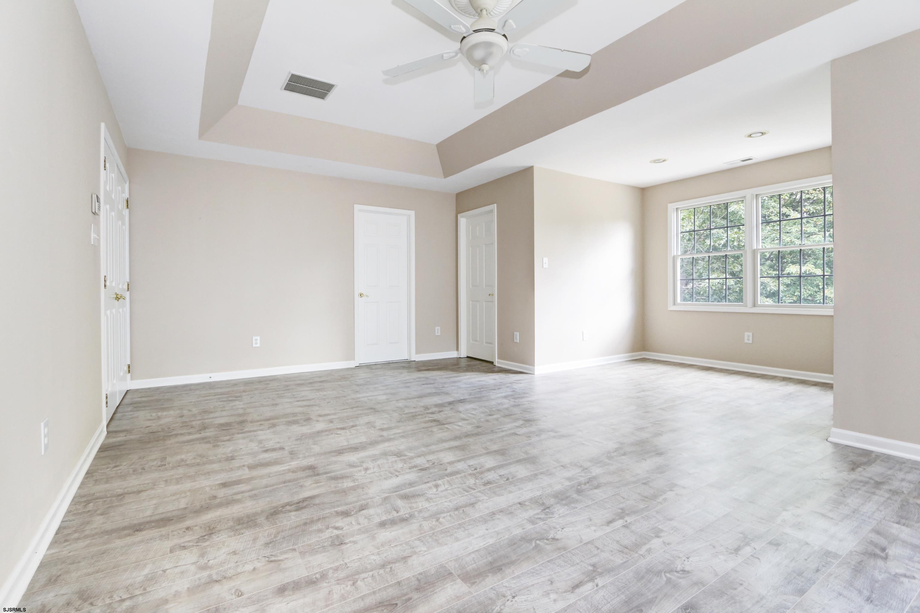 113 Lighthouse Ln