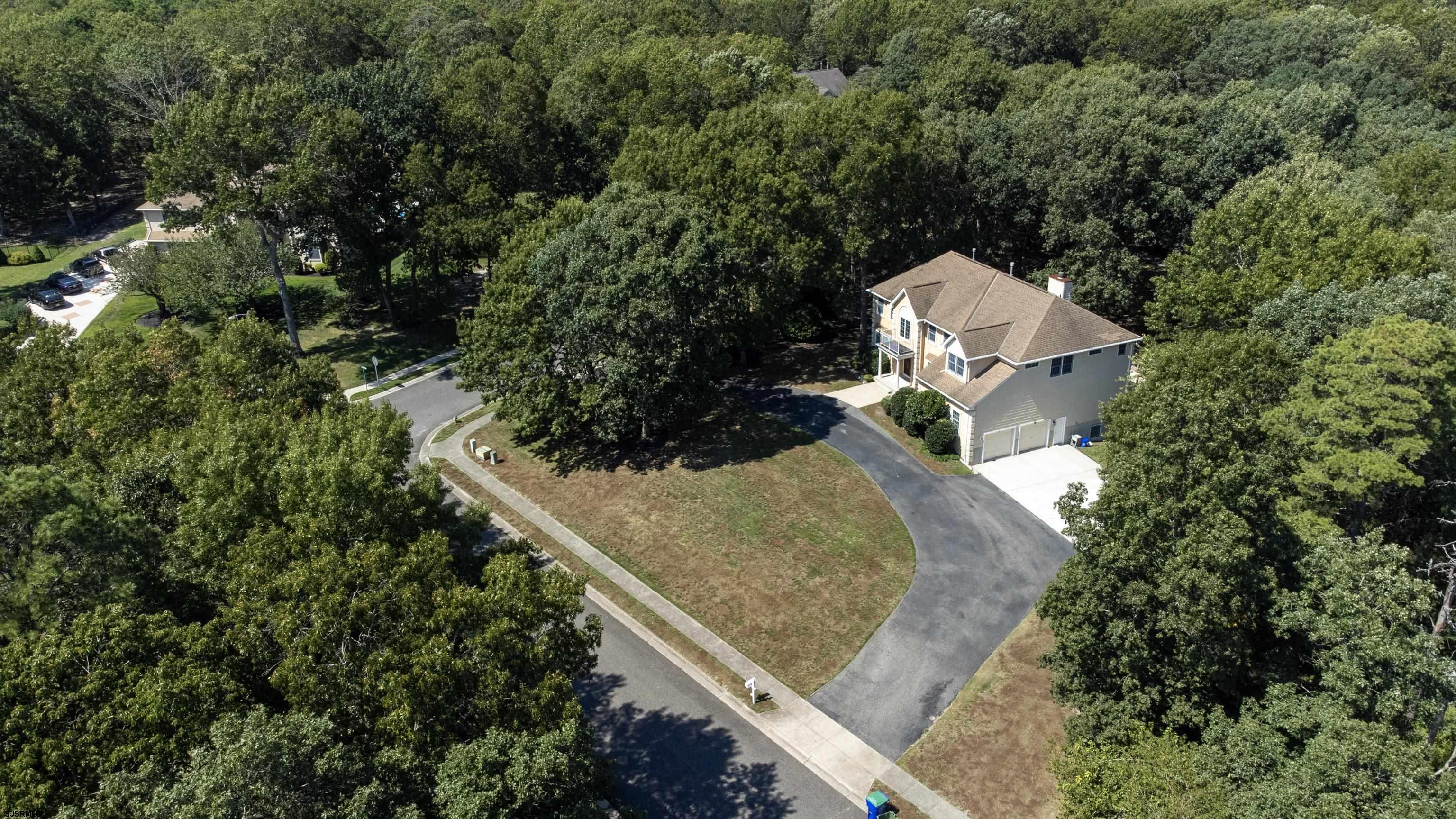 113 Lighthouse Ln