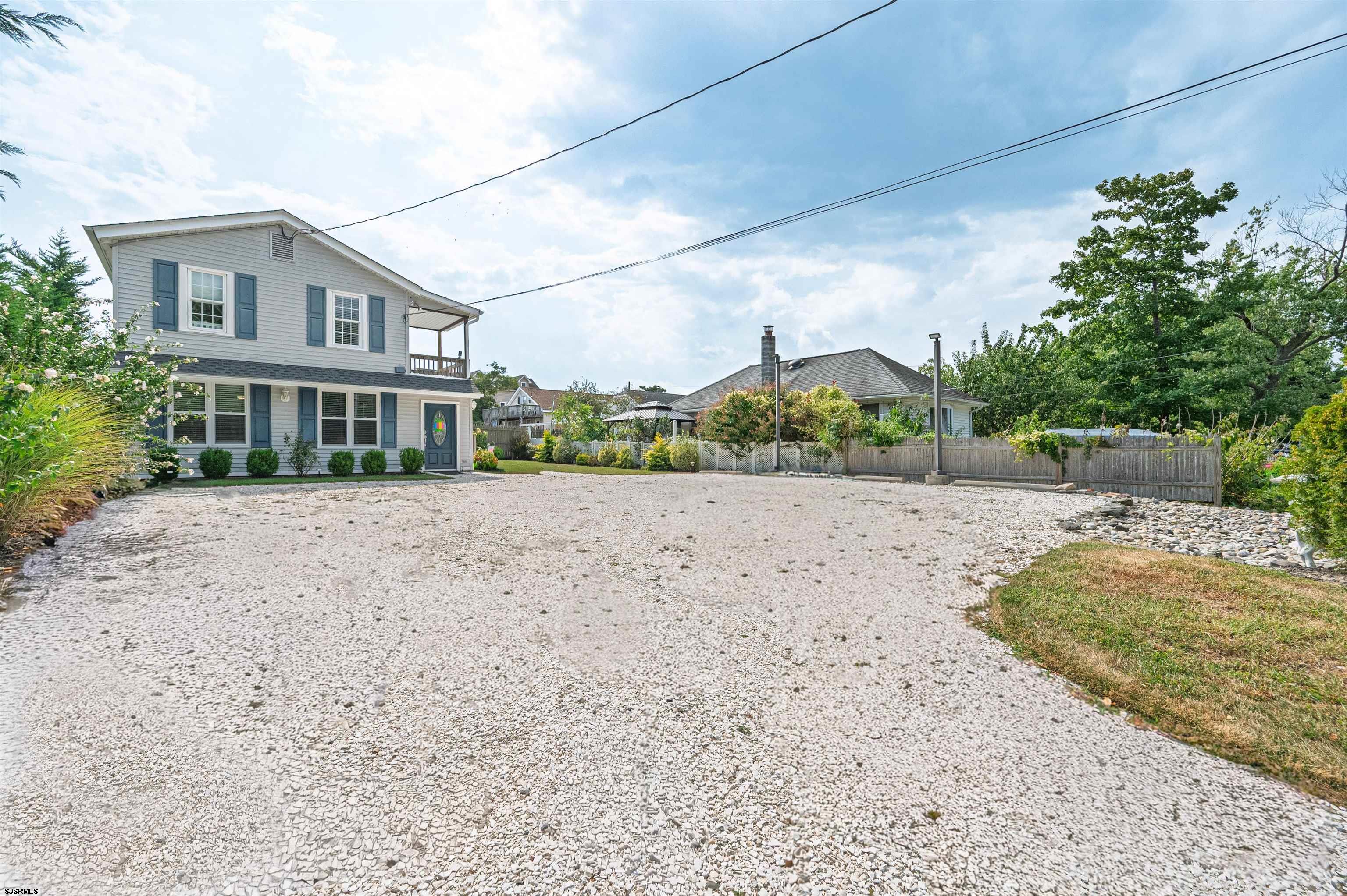 112 E Pierson Avenue - Picture 2