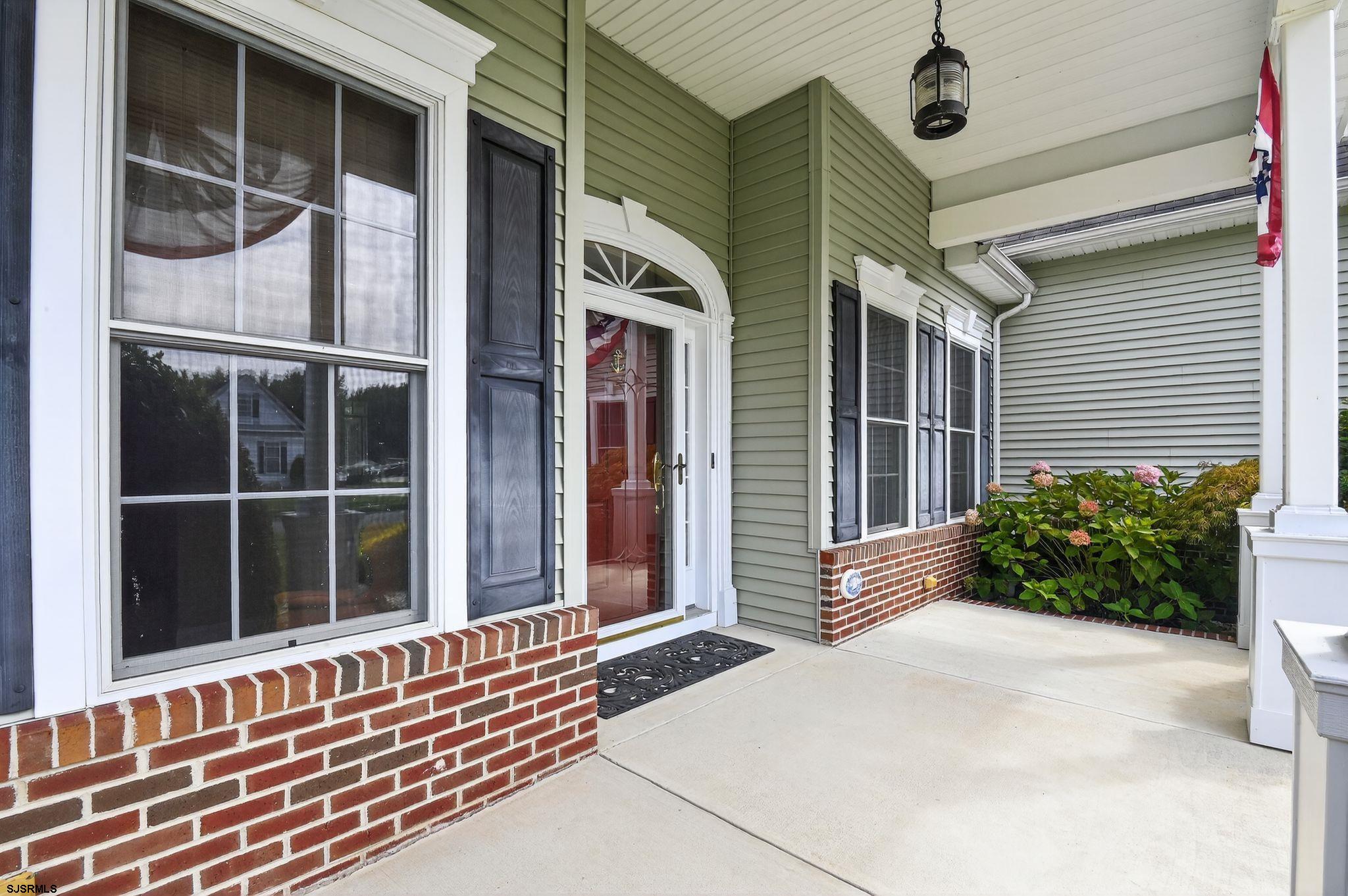 2 Glen Aire Dr - Picture 1