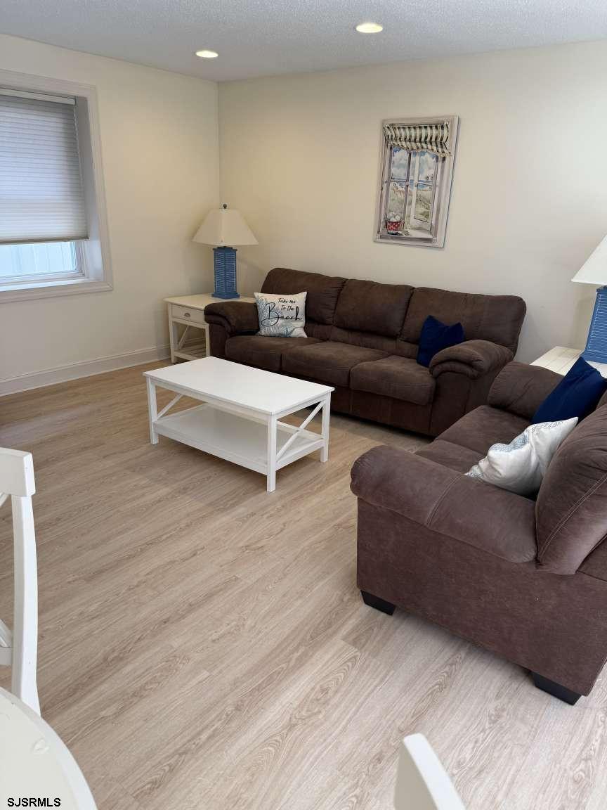 24 N Adams Avenue - Picture 4