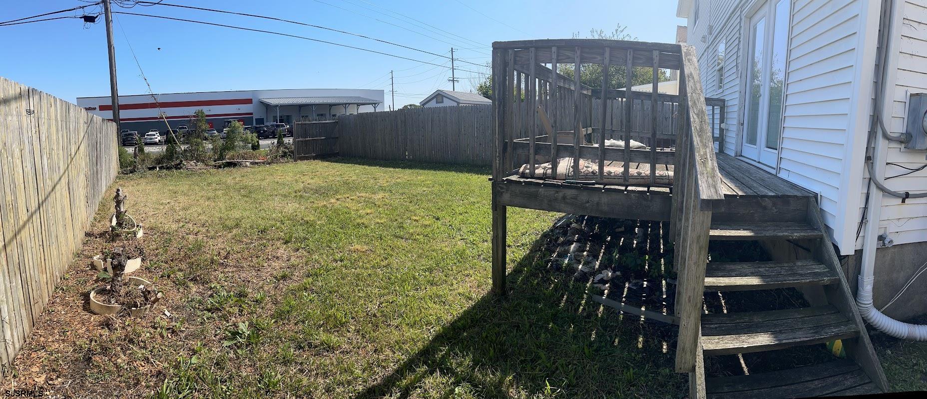 605 B N Victoria Avenue