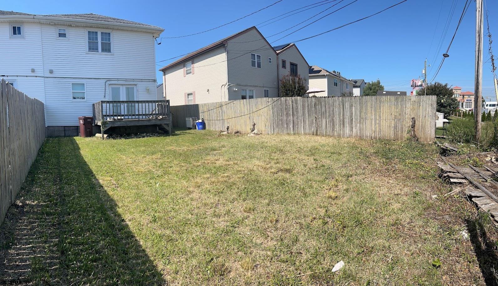 605 B N Victoria Avenue