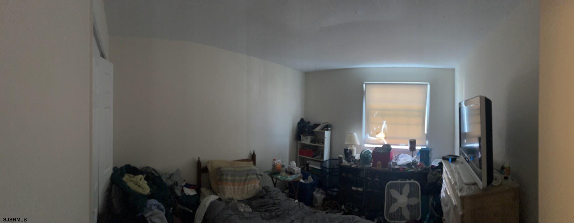 605 B N Victoria Avenue