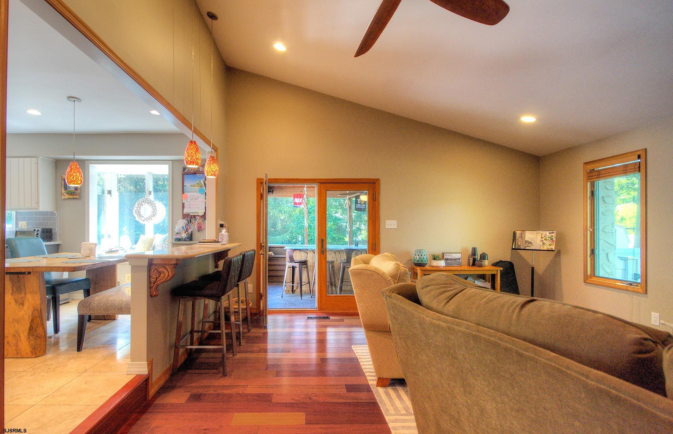 312 Knollwood Dr