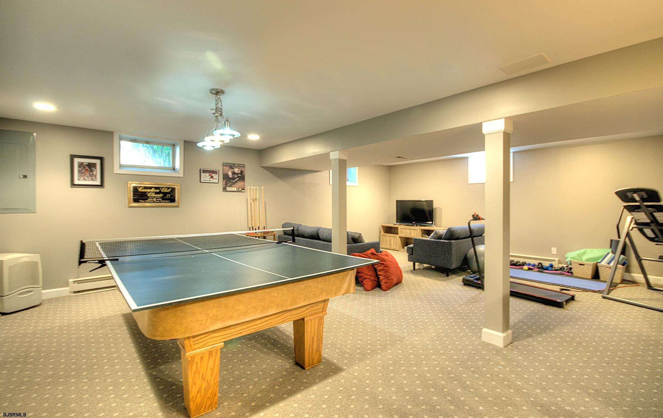 312 Knollwood Dr