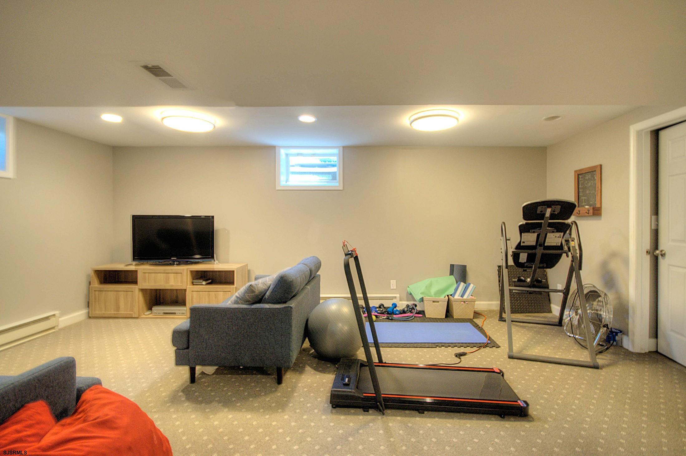 312 Knollwood Dr