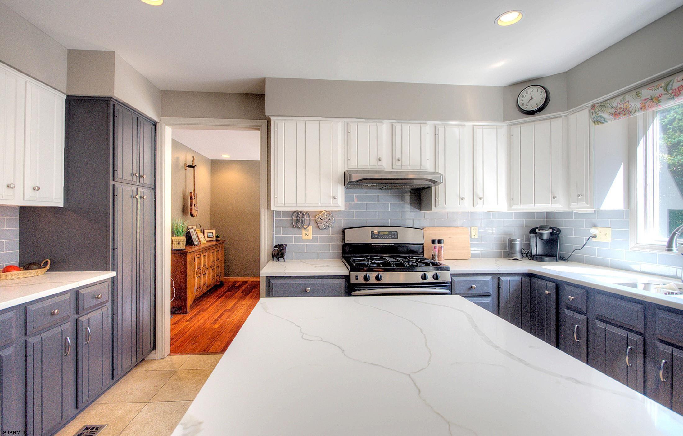 312 Knollwood Dr