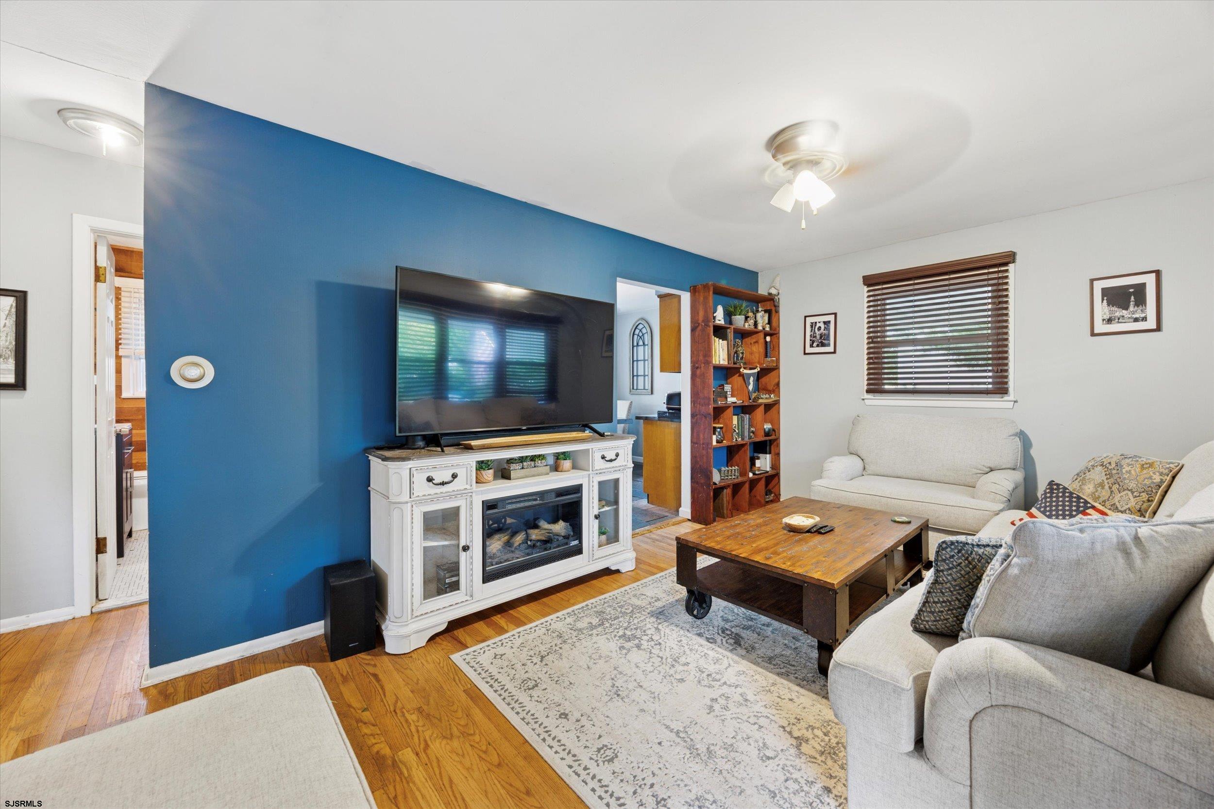 18 Colwick Dr - Picture 4