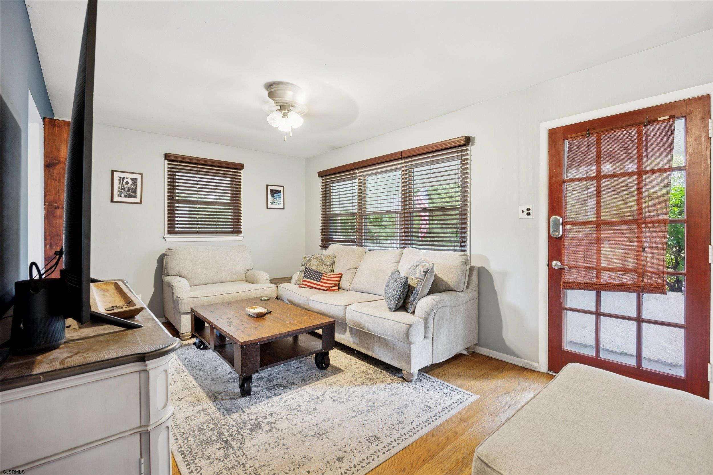 18 Colwick Dr