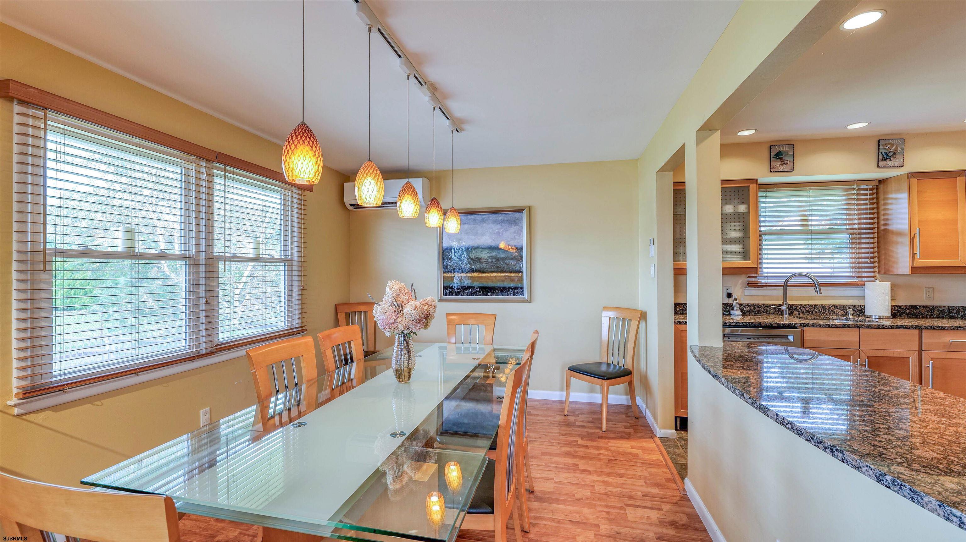 3 Bay Ct