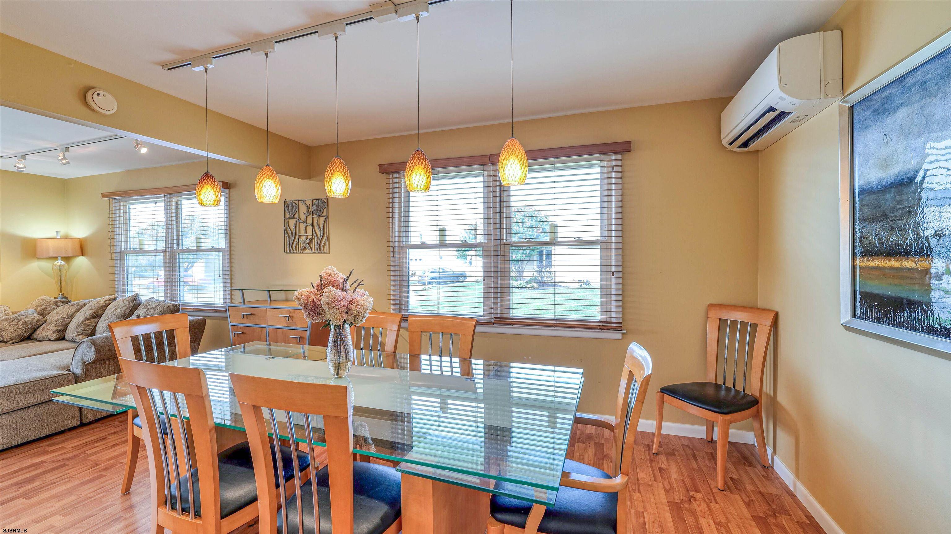 3 Bay Ct