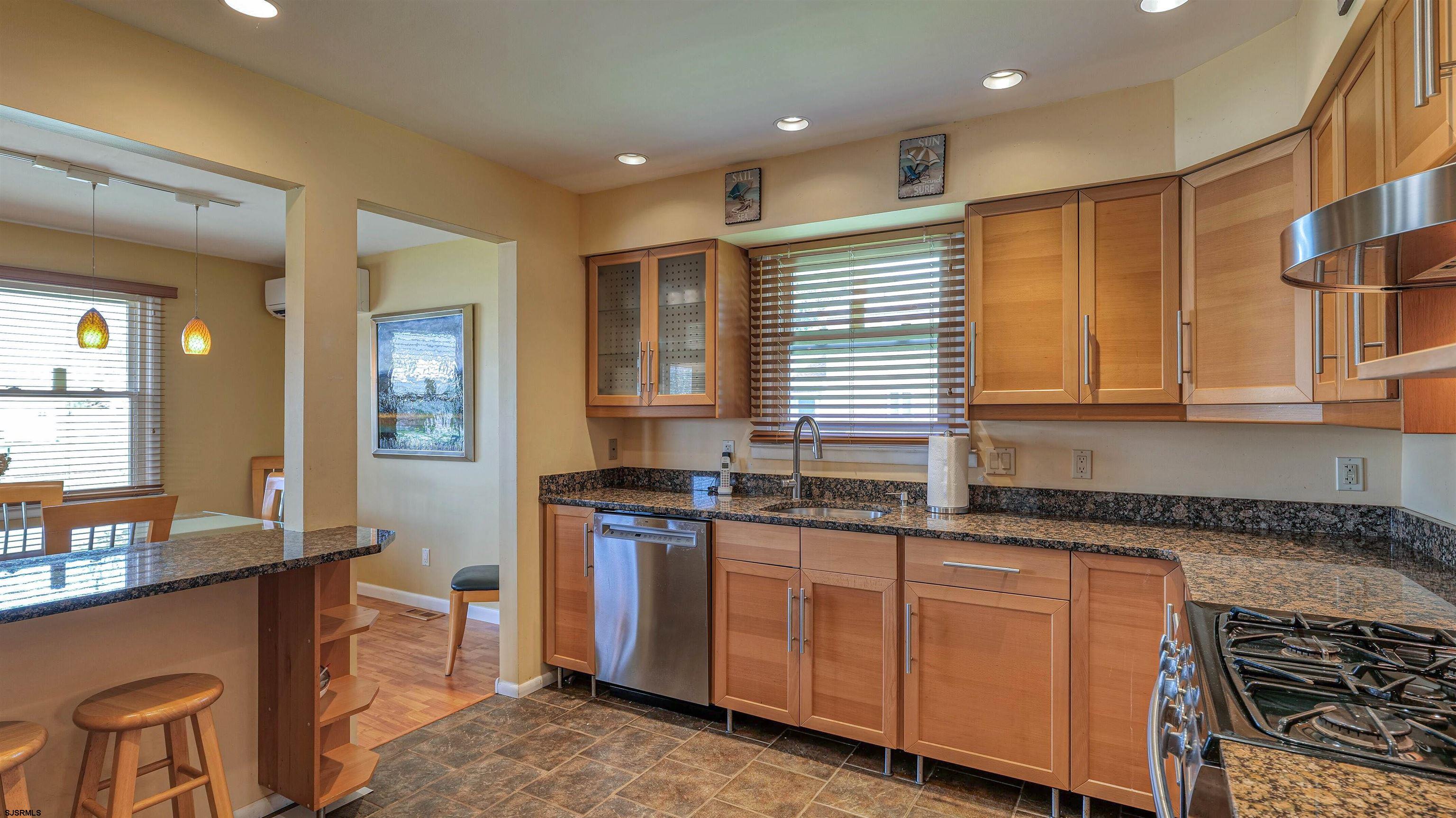 3 Bay Ct