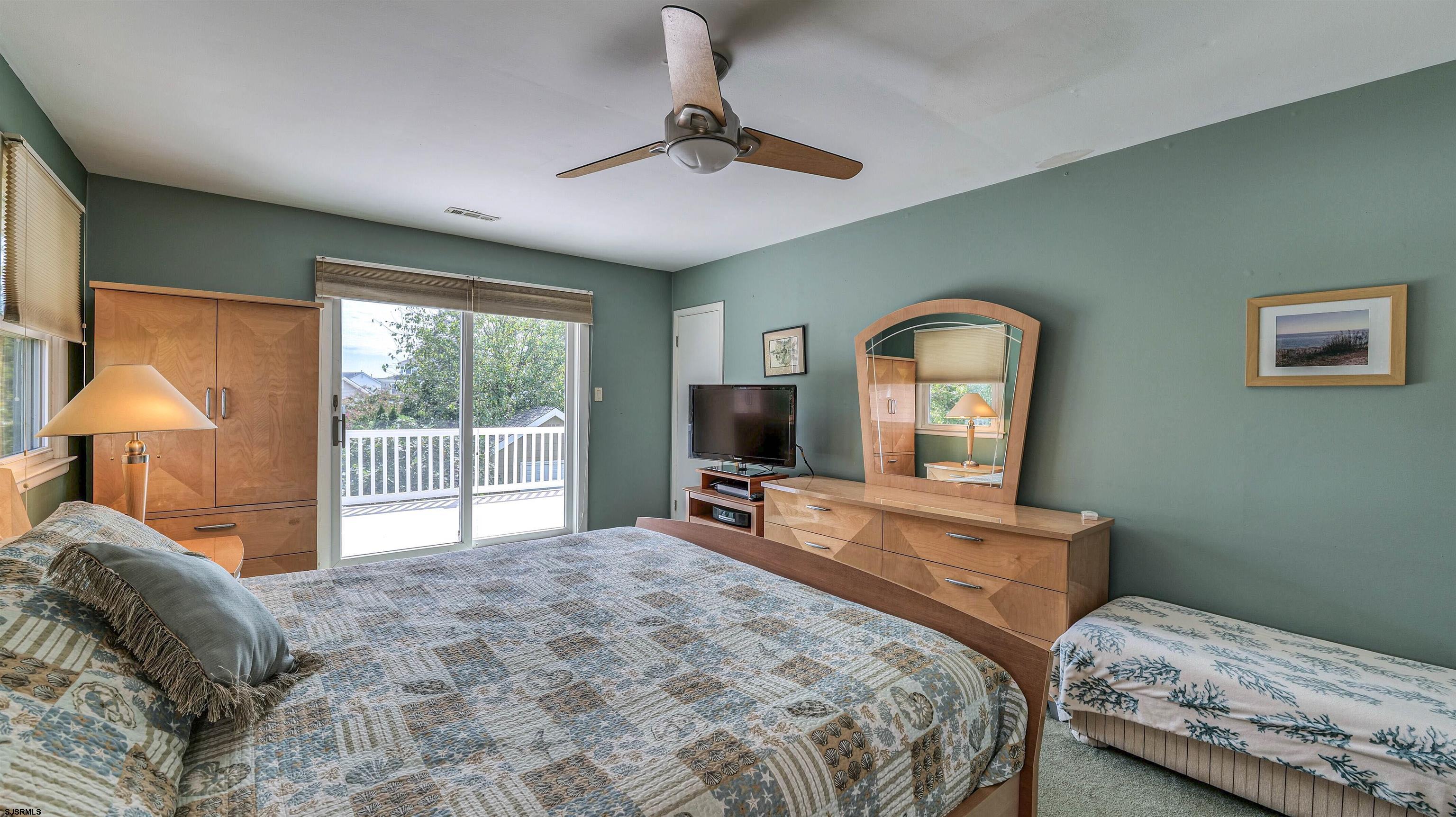 3 Bay Ct