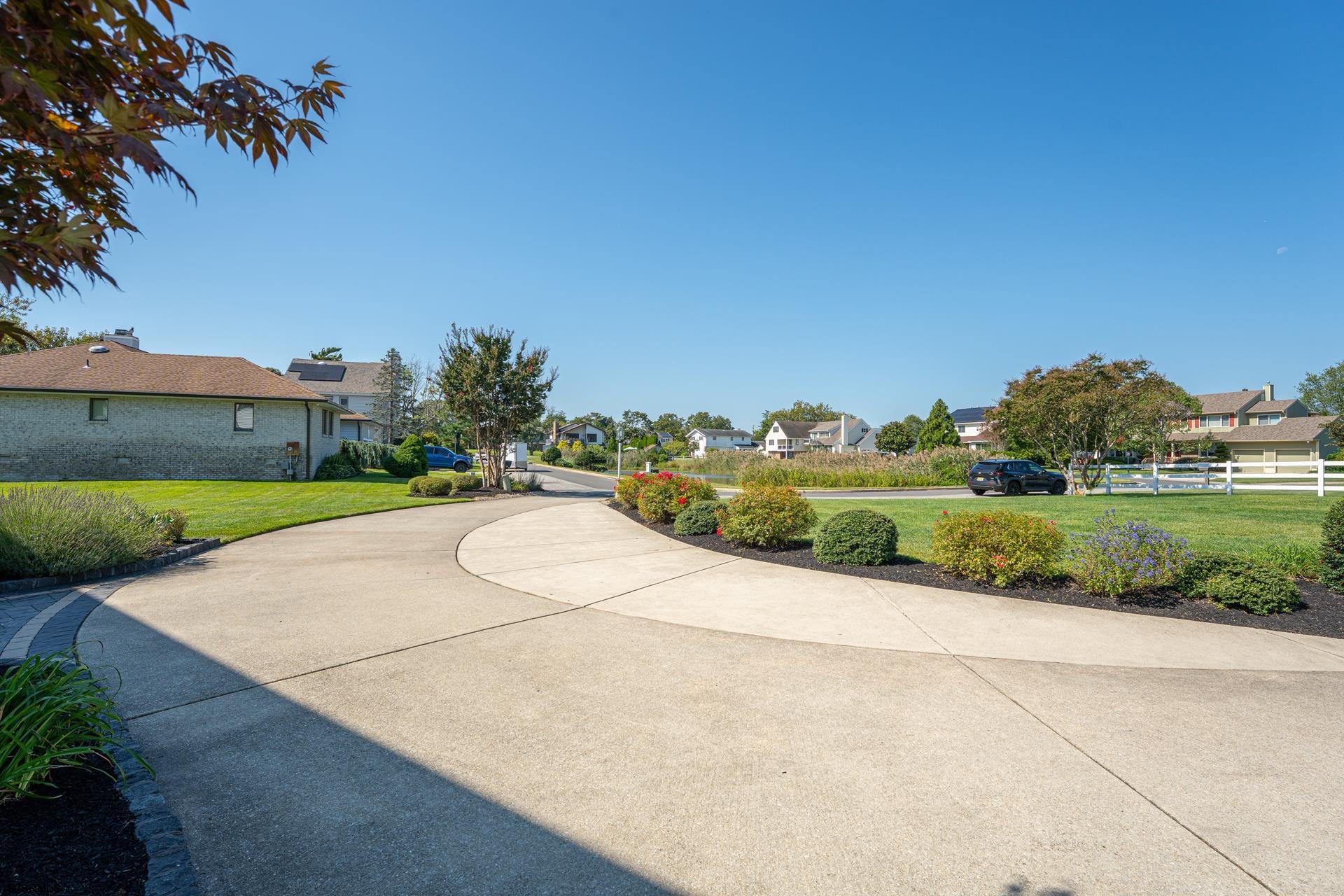 5 Saint Andrews Dr