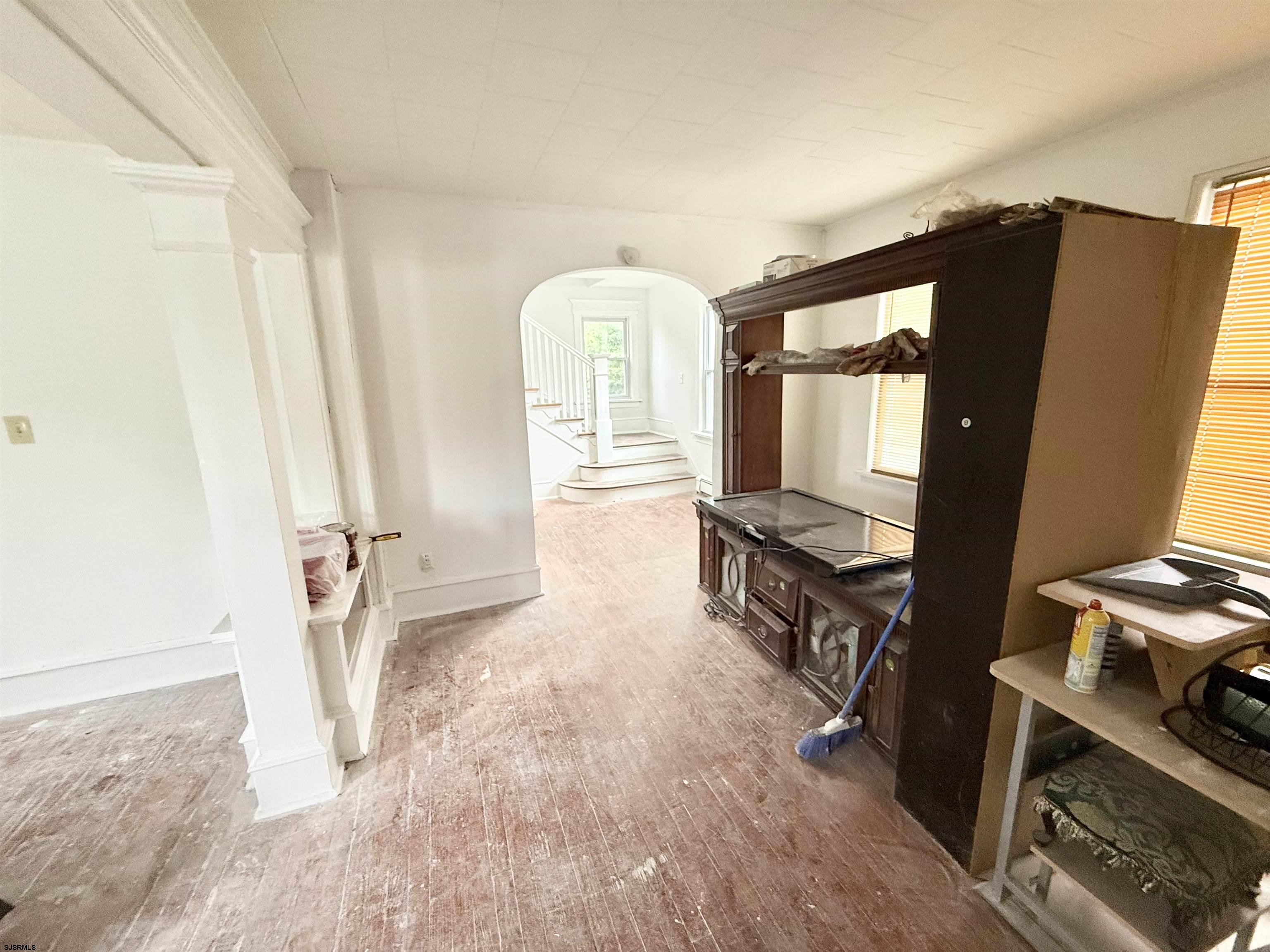 45 E Greenfield Avenue