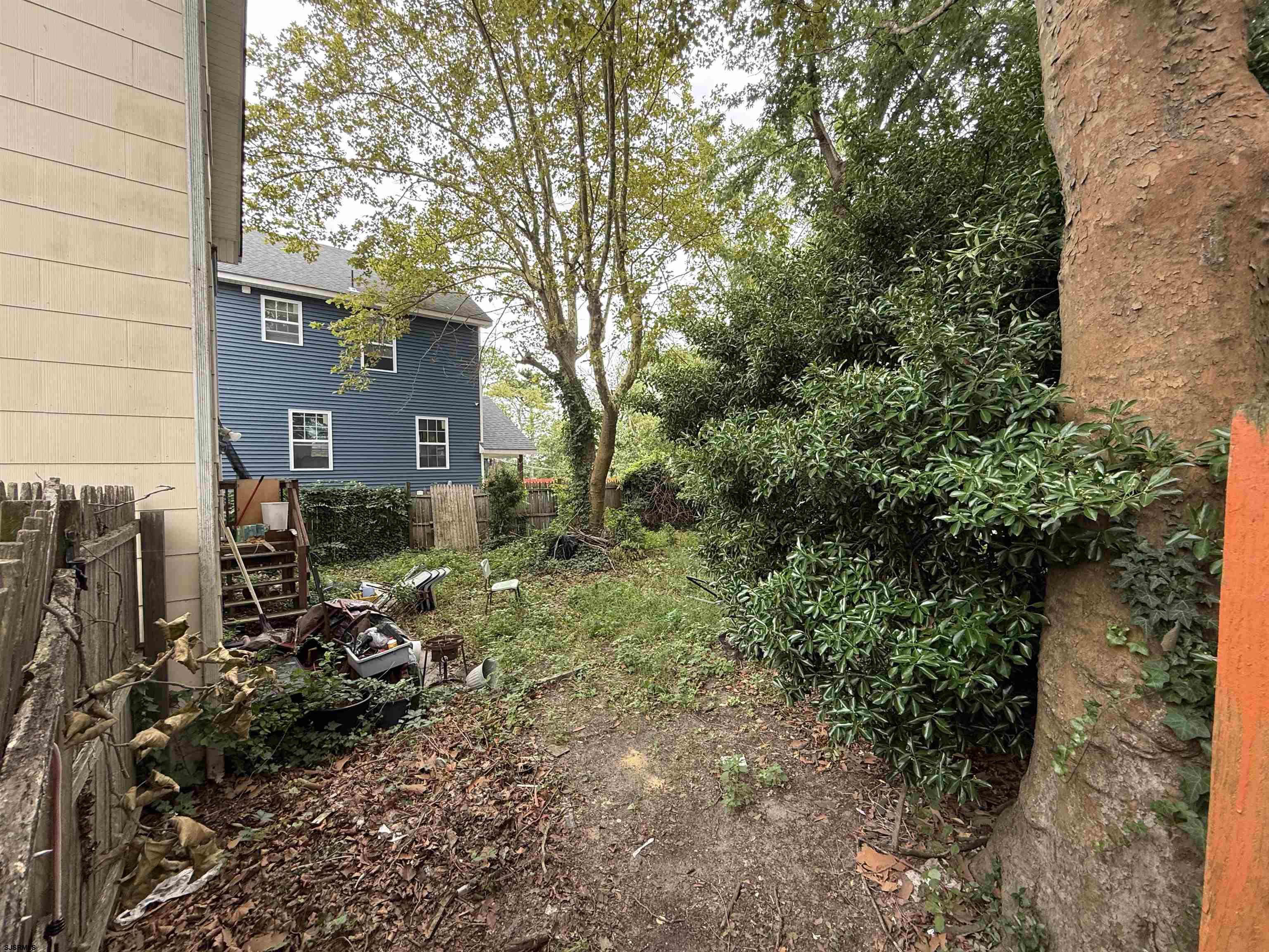 45 E Greenfield Avenue