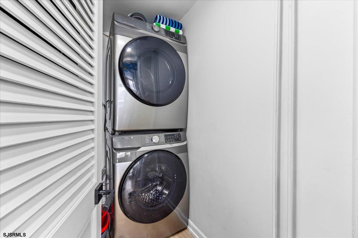 151 N Annapolis Avenue