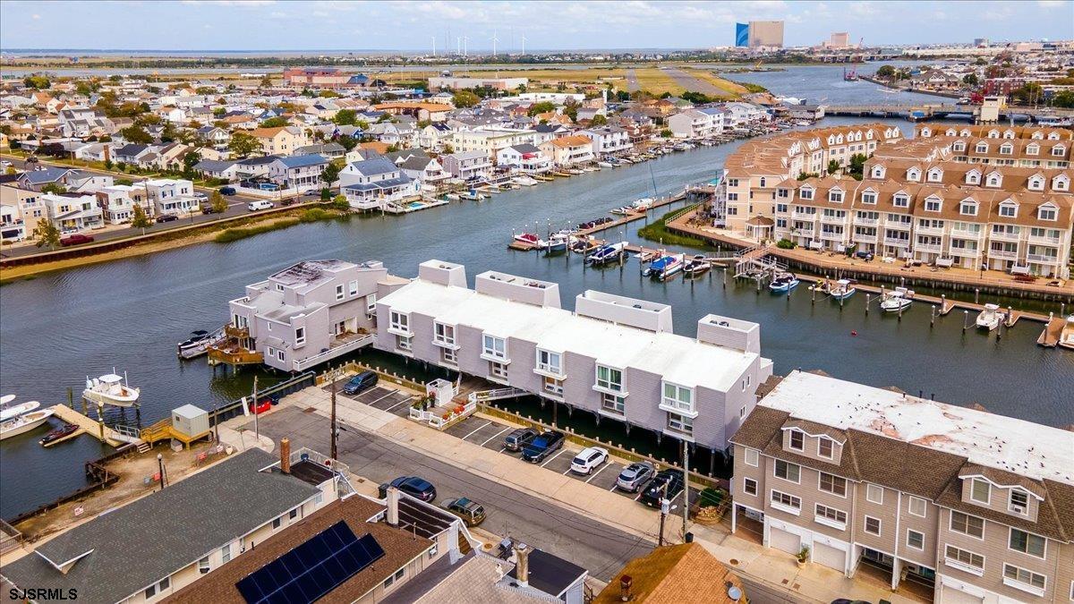 151 N Annapolis Avenue