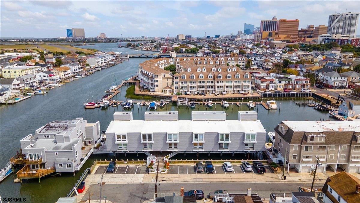 151 N Annapolis Avenue