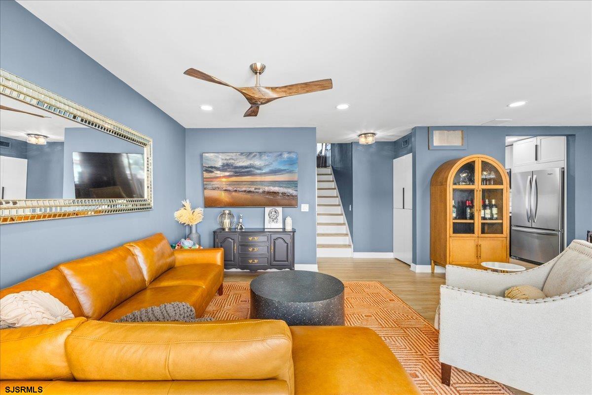 151 N Annapolis Avenue