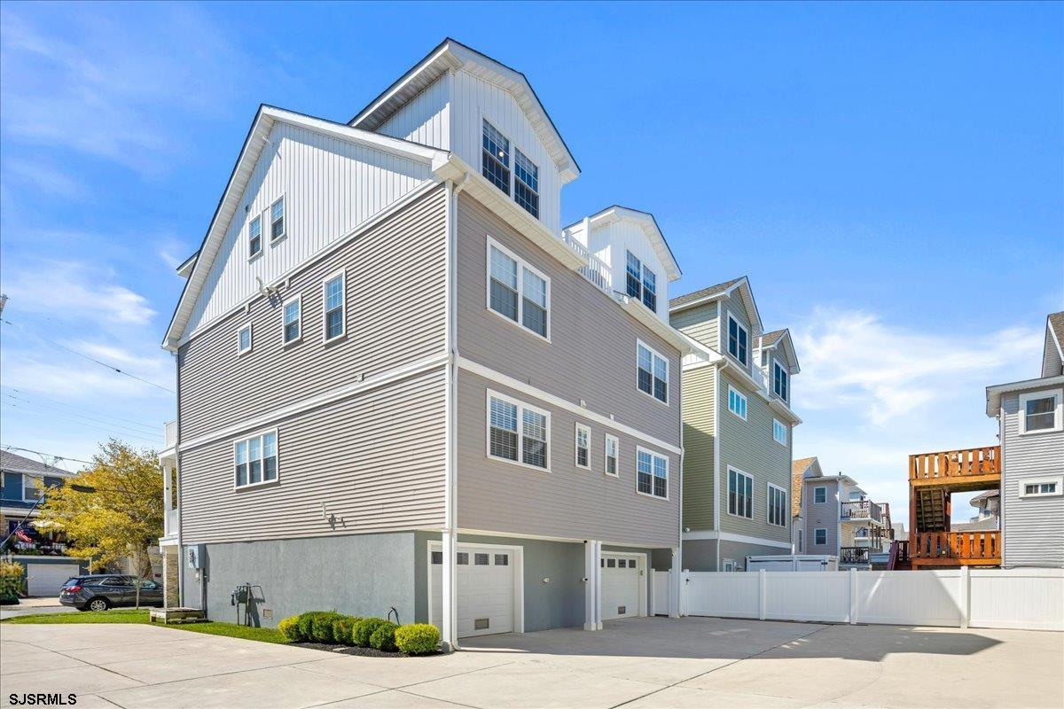 1A N Nashville Avenue