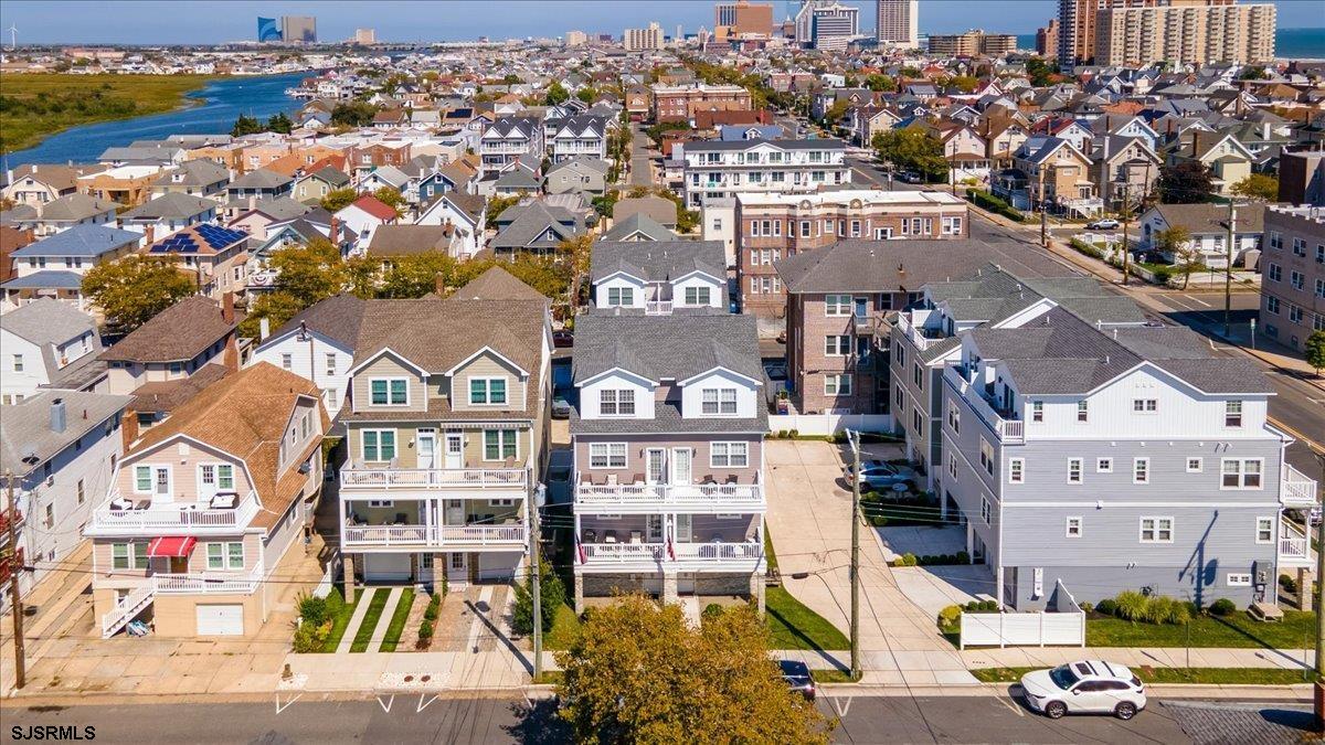 1A N Nashville Avenue