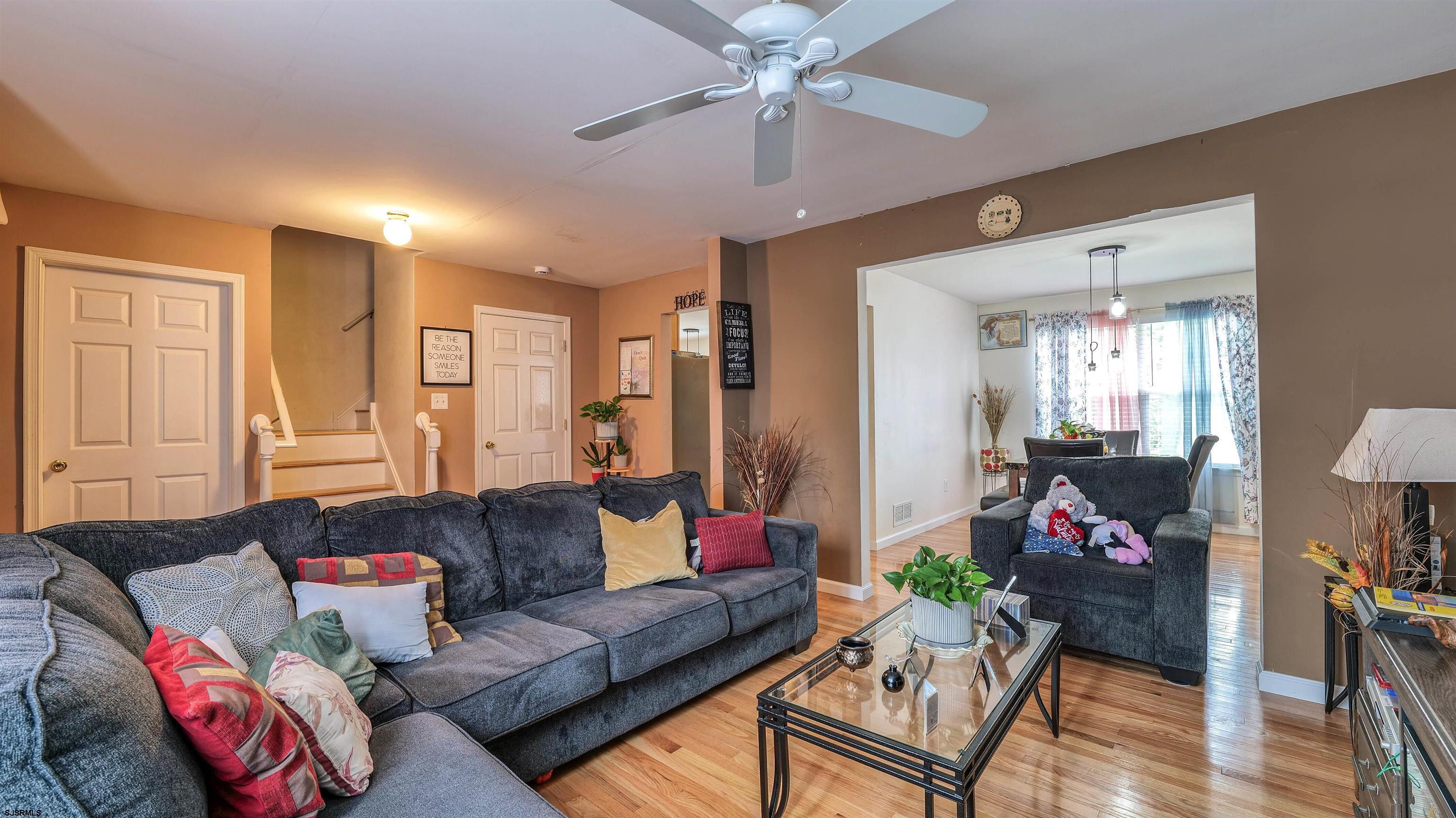 20 Crestwood Cir - Picture 4